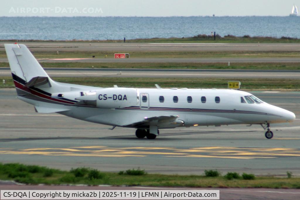 CS-DQA, 2008 Cessna 560XL Citation XLS C/N 560-5798, Taxiing