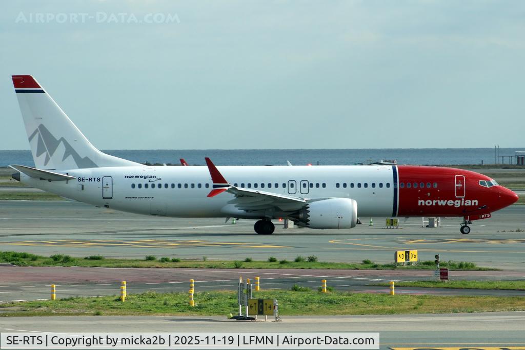SE-RTS, 2025 Boeing 737-8 MAX C/N 62934, Taxiing