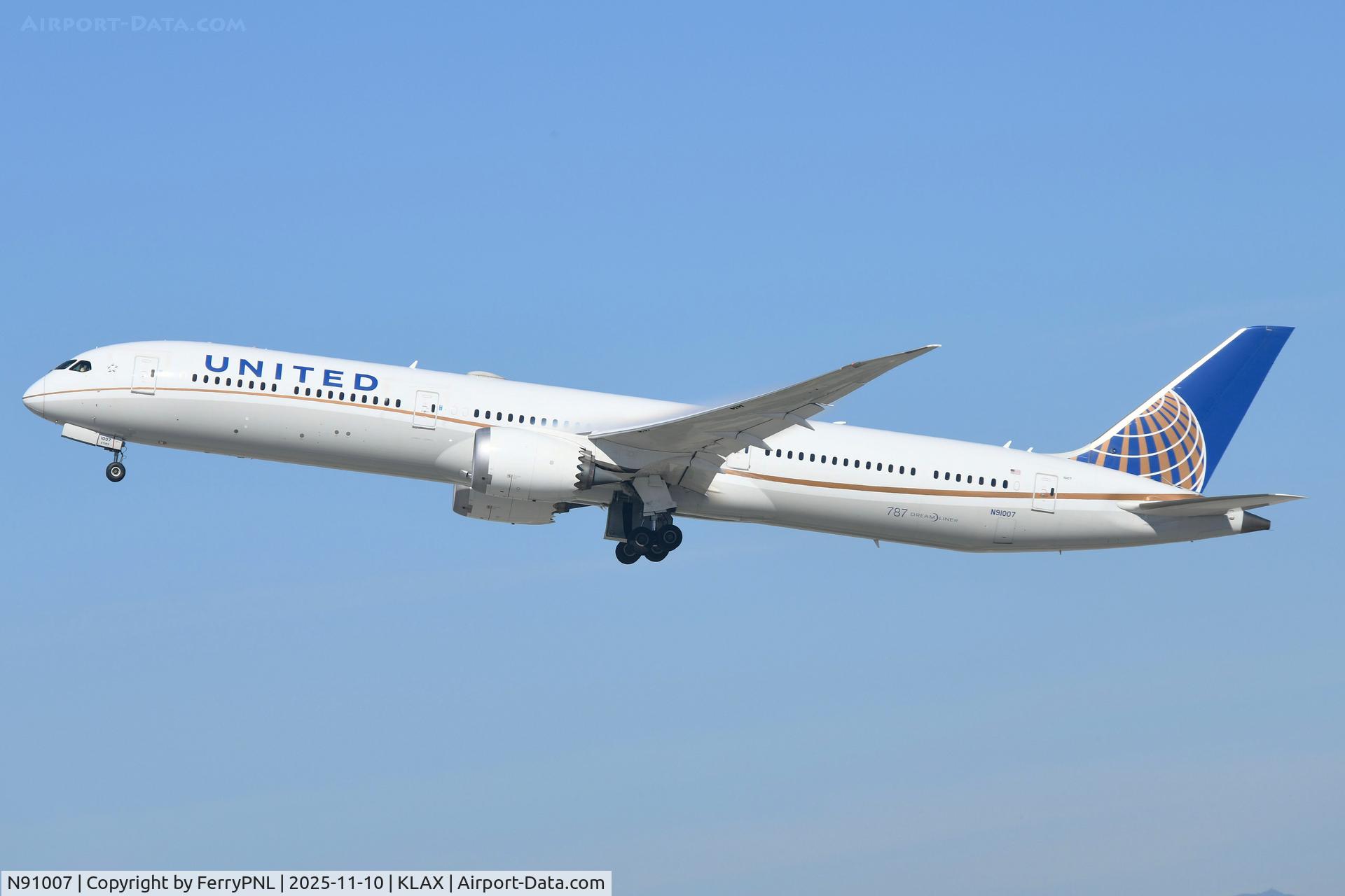 N91007, 2017 Boeing 787-10 Dreamliner Dreamliner C/N 40929, United B787-10