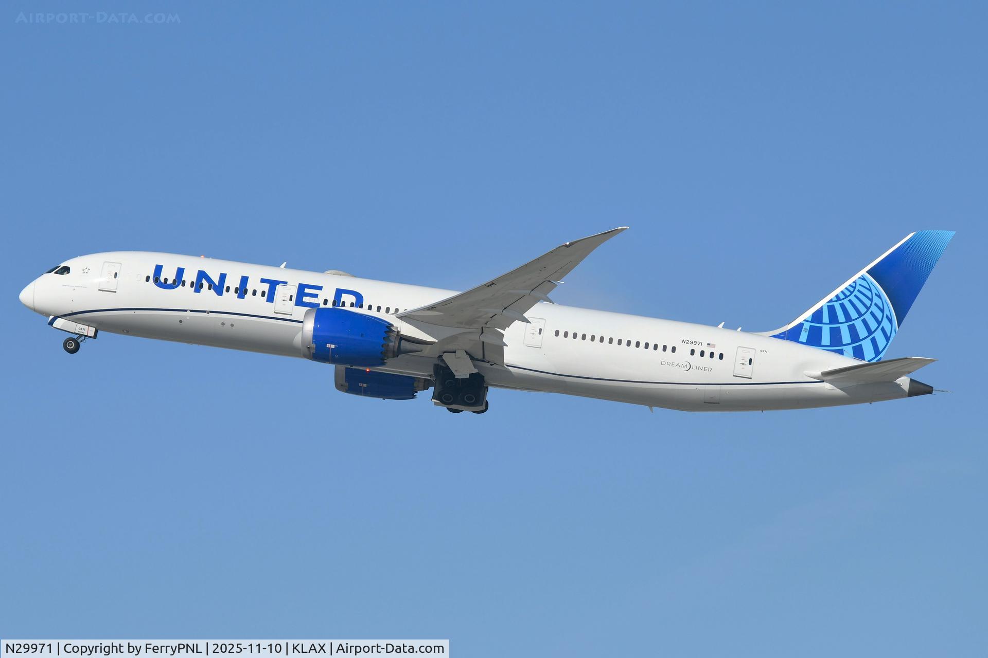 N29971, 2017 Boeing 787-9 Dreamliner Dreamliner C/N 60147, United B789