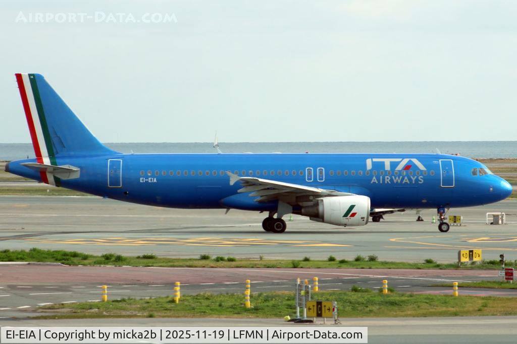 EI-EIA, 2010 Airbus A320-216 C/N 4195, Taxiing