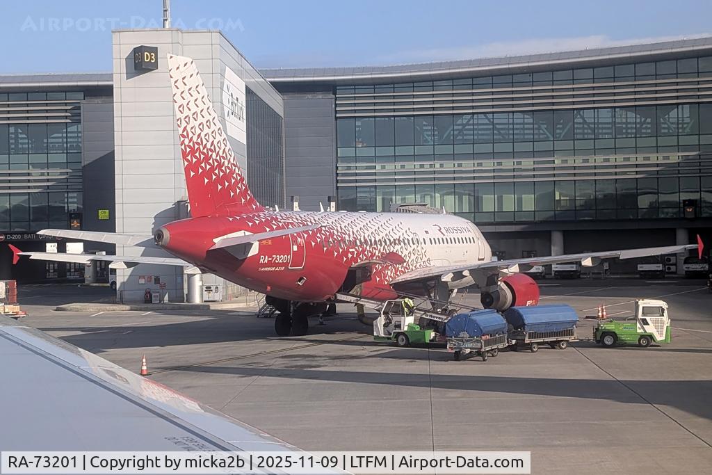 RA-73201, 2002 Airbus A319-111 C/N 1743, Parked