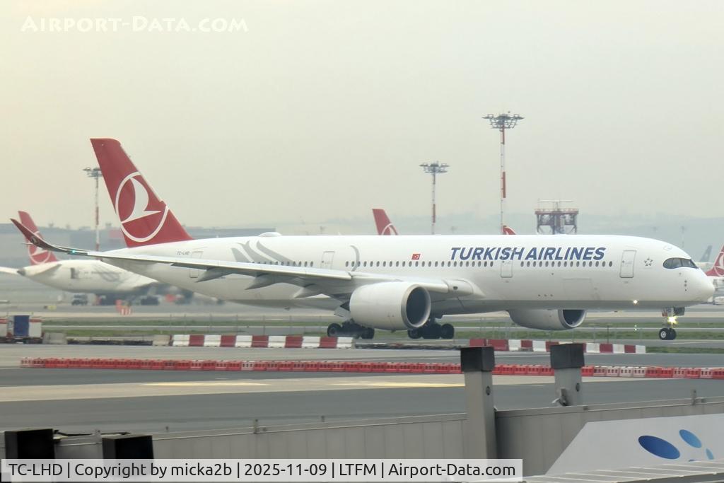 TC-LHD, 2025 Airbus A350-941 C/N 725, Taxiing