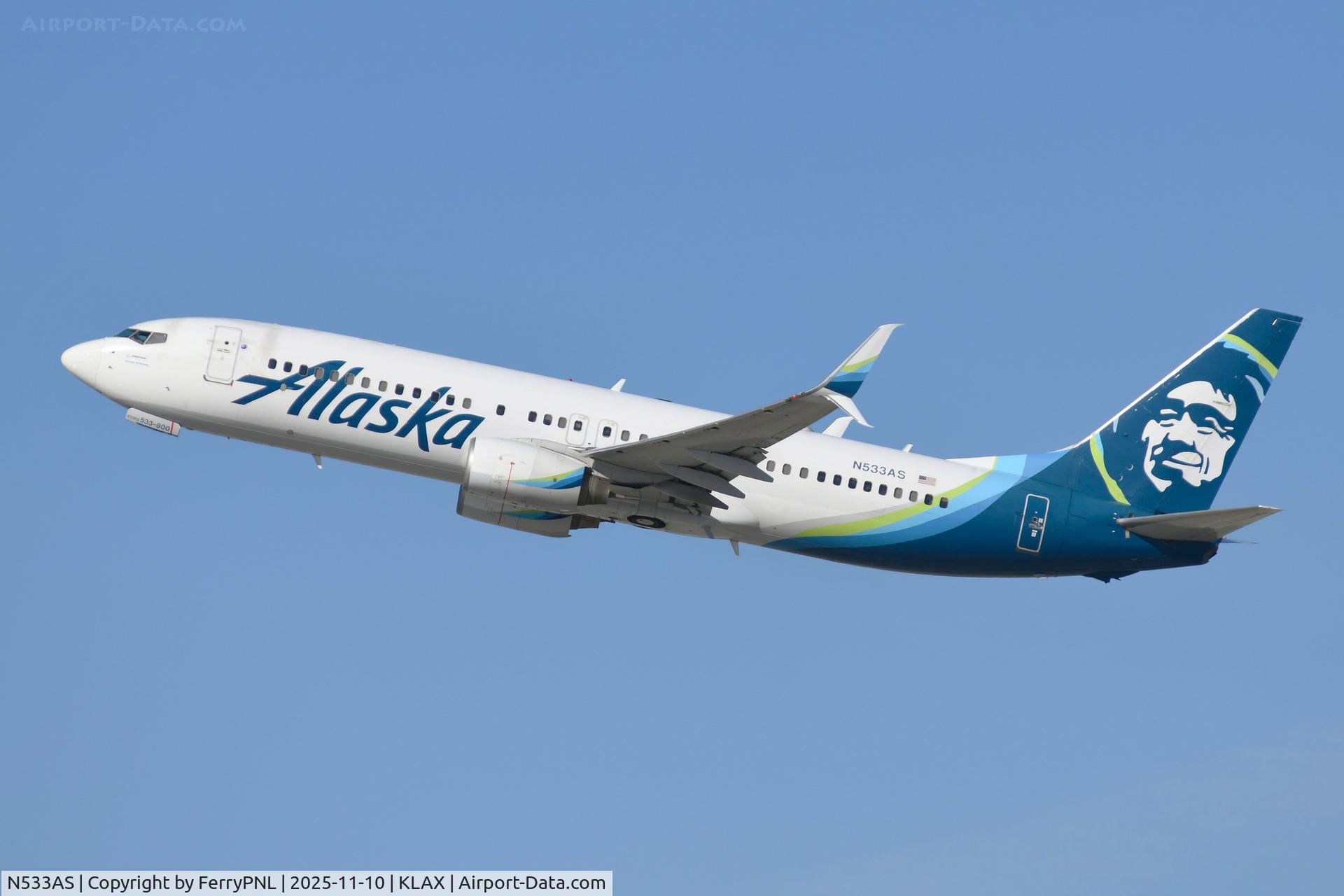 N533AS, 2010 Boeing 737-890 C/N 35201, Alaska B738 taking-off