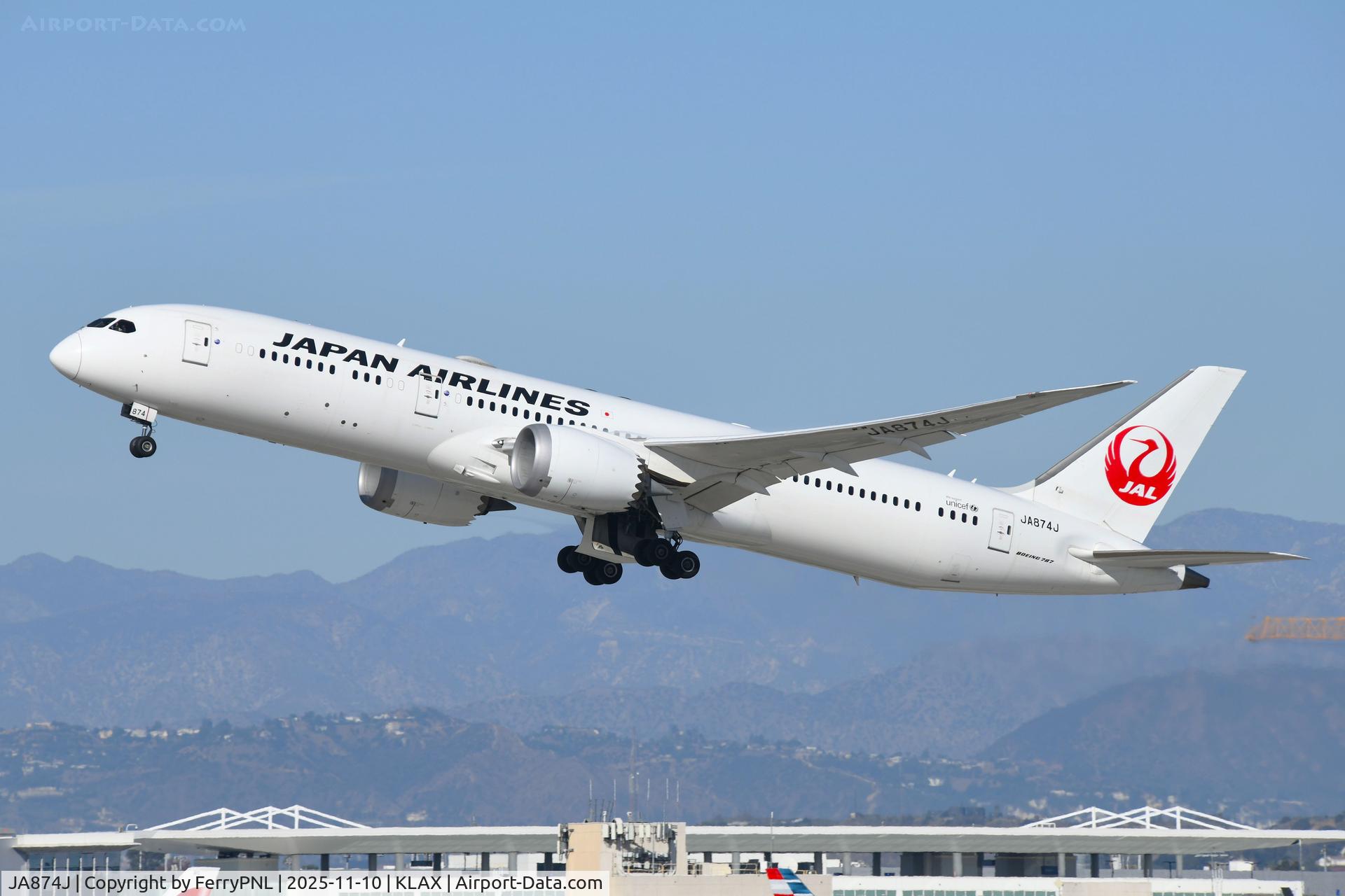 JA874J, 2018 Boeing 787-9 Dreamliner Dreamliner C/N 35429, JAL B789 choosing the sky