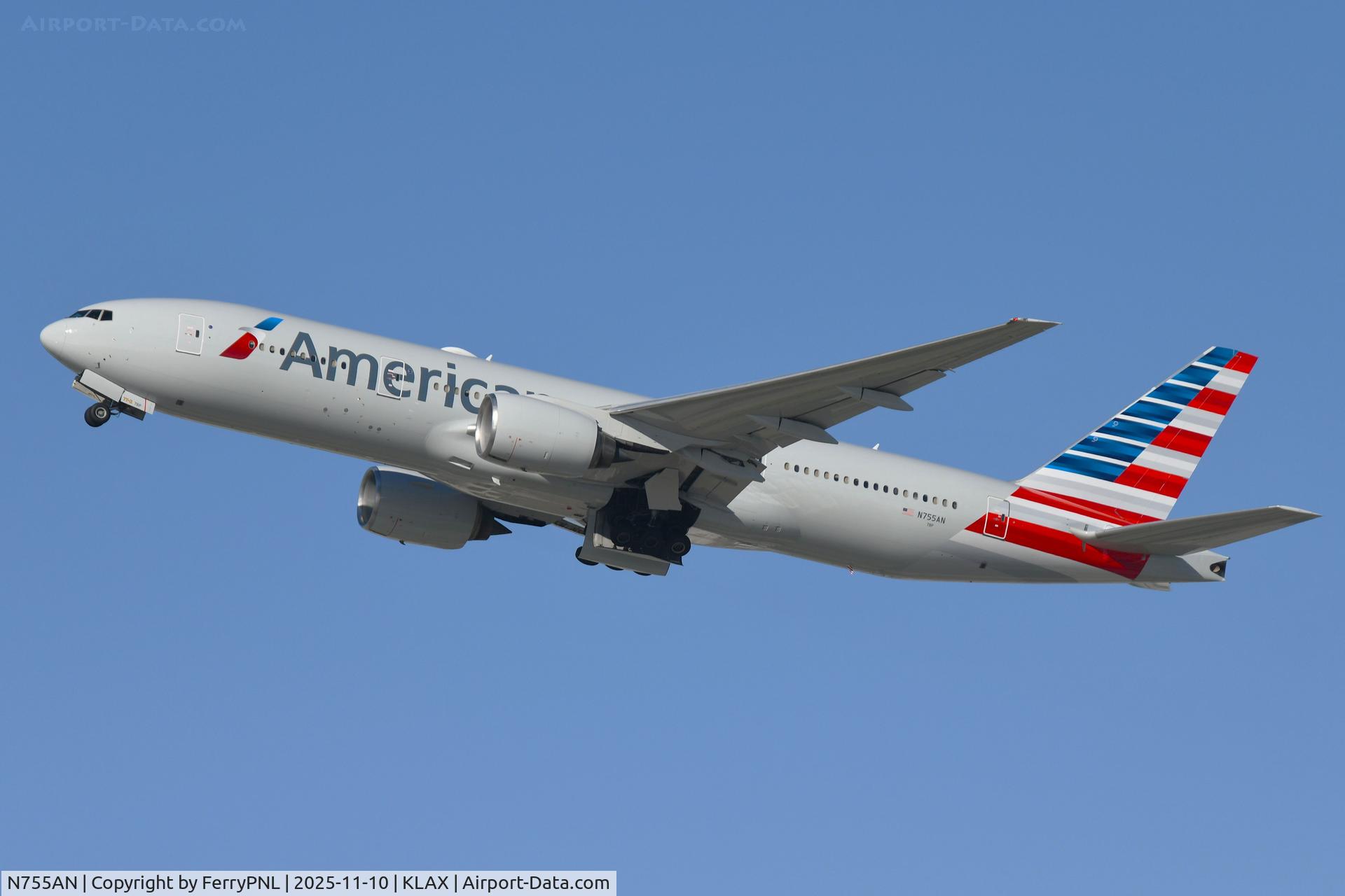 N755AN, 2001 Boeing 777-223 C/N 30263, Departure of American B772
