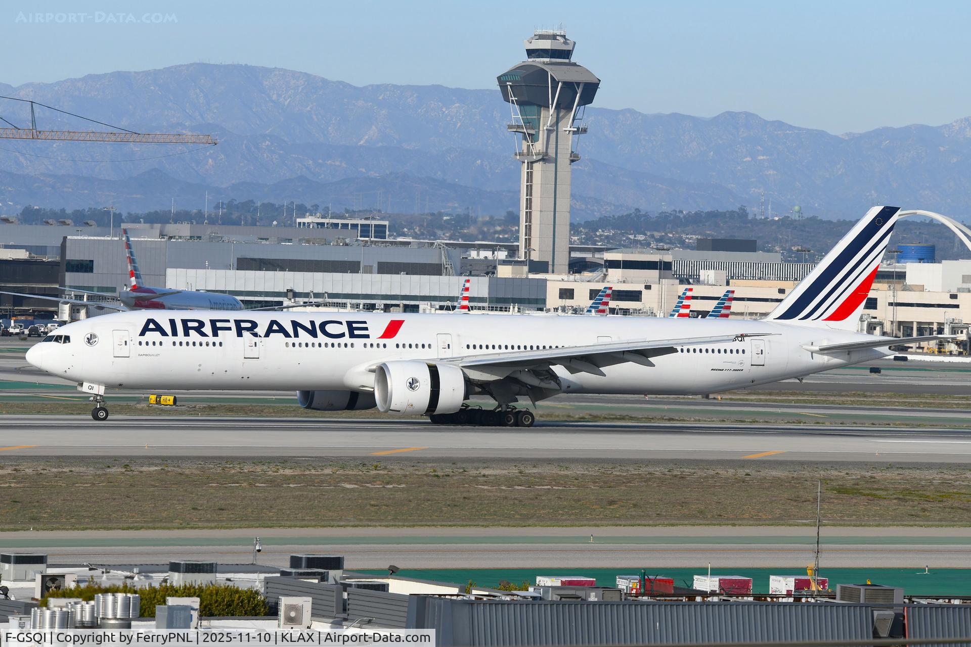 F-GSQI, 2005 Boeing 777-328/ER C/N 32725, Arrival of Air France B773