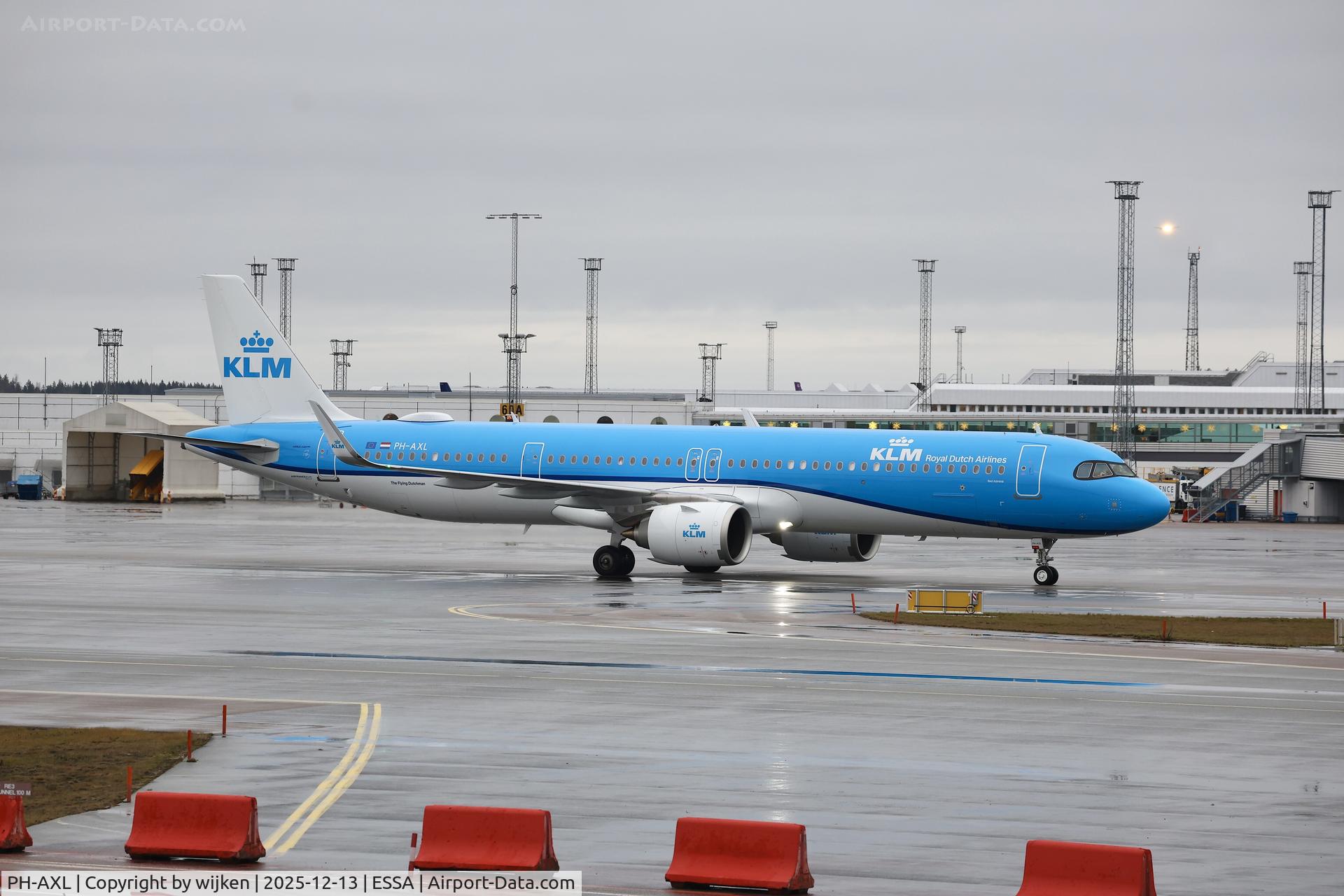 PH-AXL, 2025 Airbus A321-252NX C/N 12807, Twy U