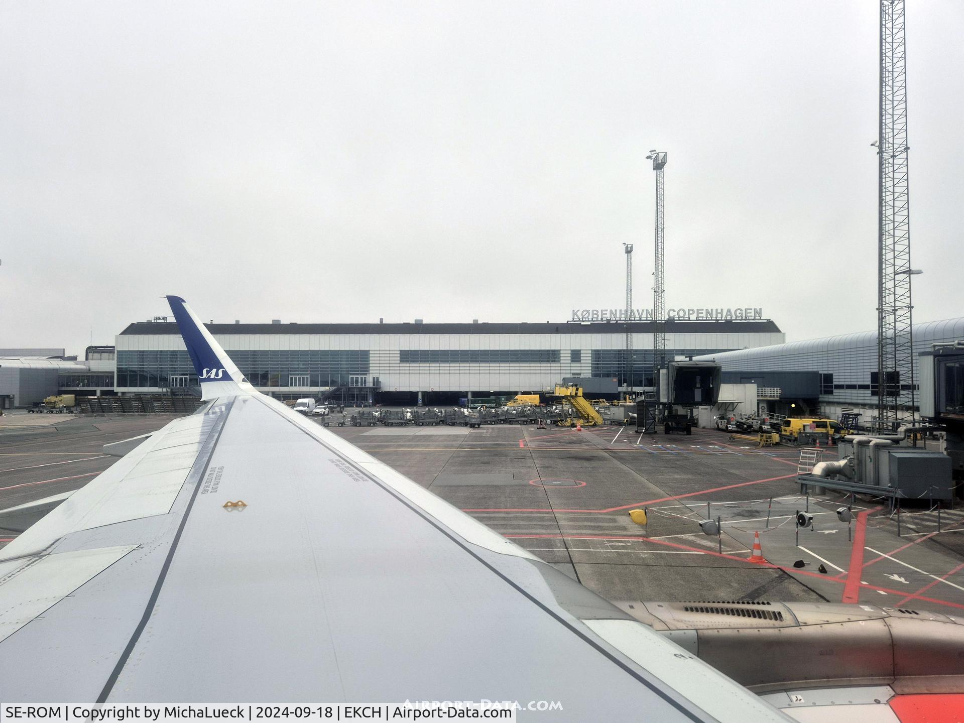 SE-ROM, 2018 Airbus A320-251N C/N 8494, A grey day in Copenhagen
