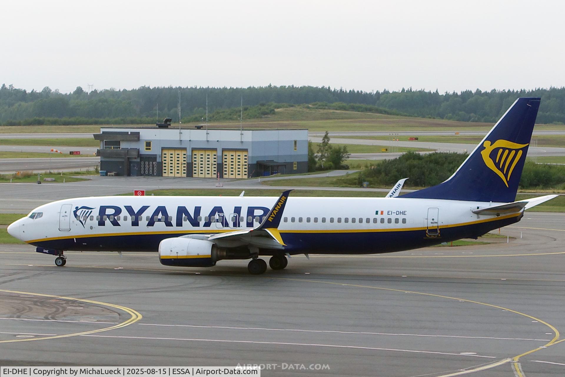 EI-DHE, 2005 Boeing 737-8AS C/N 33574, At Düsseldorf