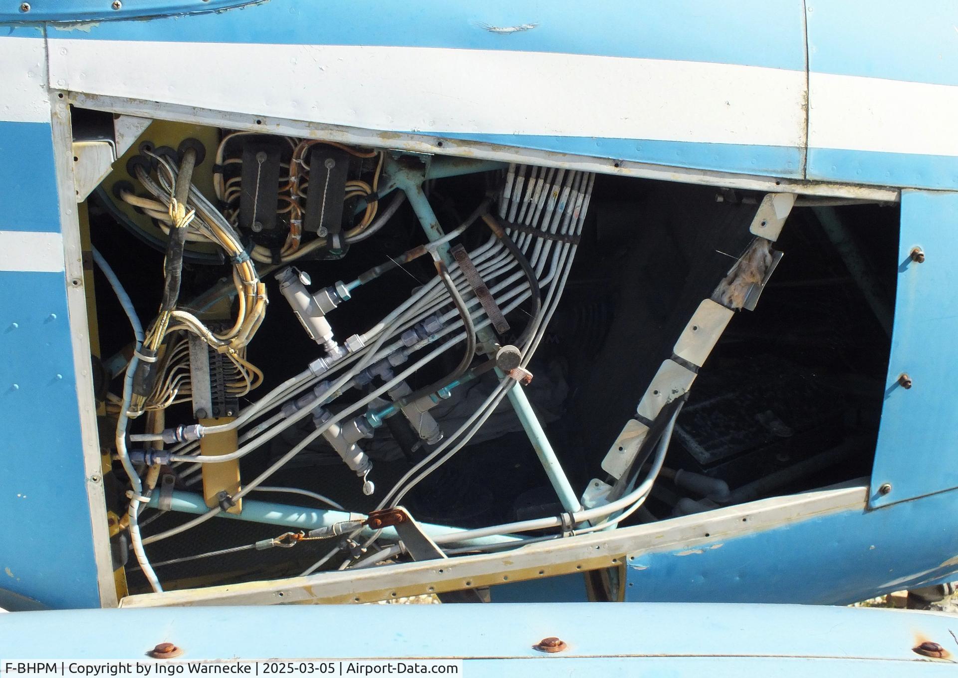 F-BHPM, Piper PA-23 C/N 23-713, Piper PA-23-150 Apache (minus outer wings etc), awaiting restoration at the Ailes Anciennes Toulouse Museum, Blagnac