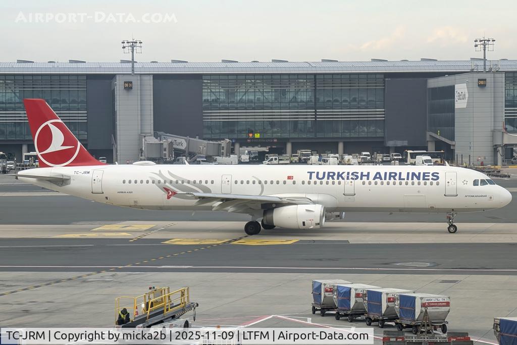 TC-JRM, 2011 Airbus A321-231 C/N 4643, Taxiing