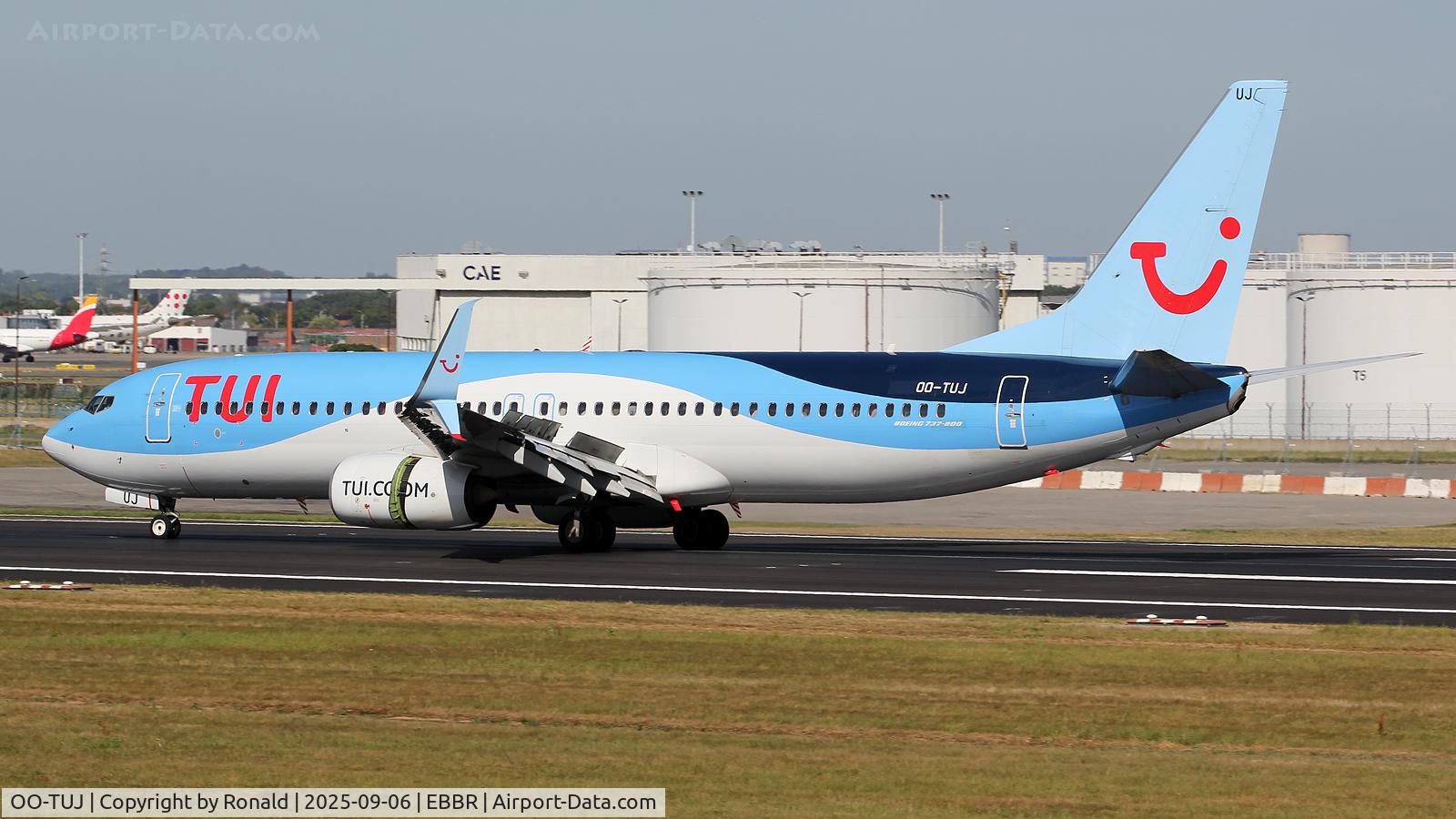 OO-TUJ, 2012 Boeing 737-8K5 C/N 39923, at ebbr