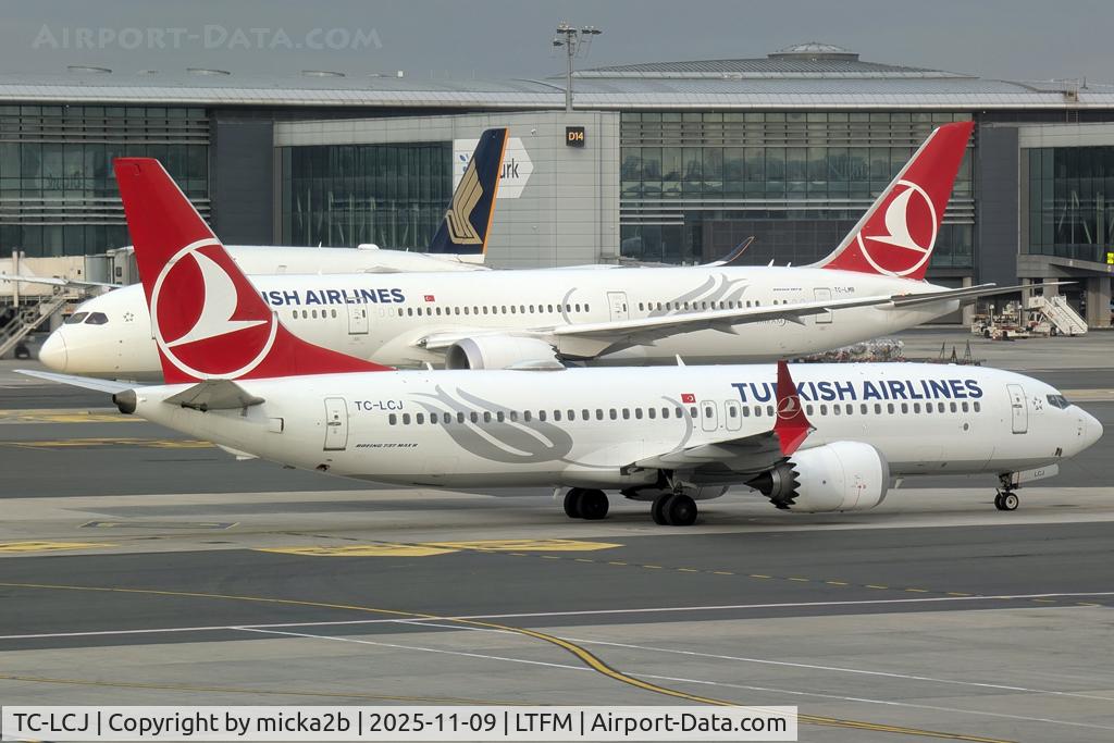 TC-LCJ, 2019 Boeing 737-8 MAX C/N 60052, Taxiing