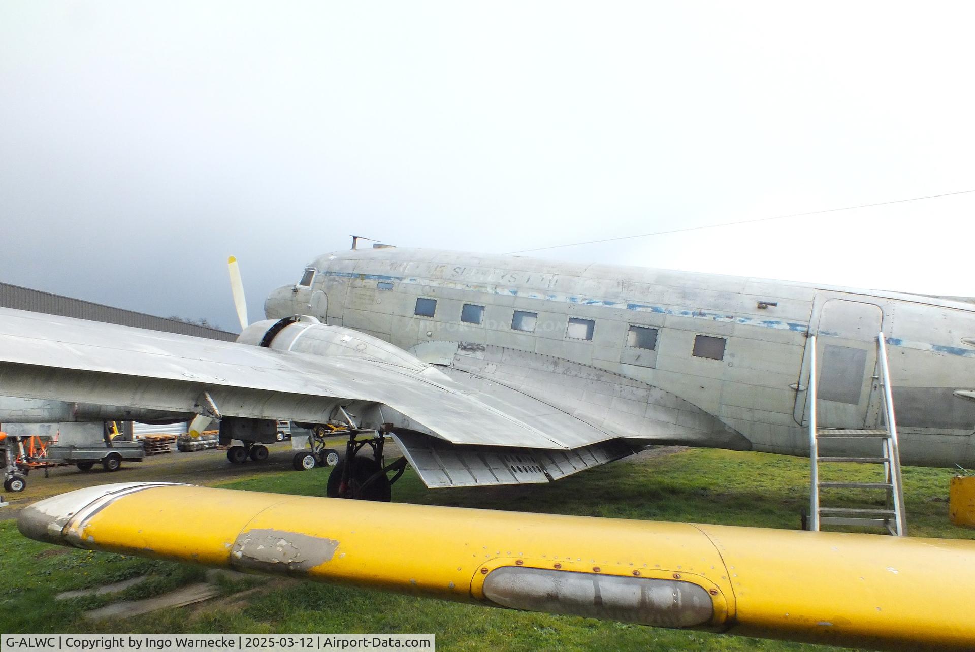 G-ALWC, 1944 Douglas C-47 Dakota 4 C/N 13590, Douglas C-47A Dakota (minus ailerons/rudders) awaiting restoration at the Ailes Anciennes Toulouse Museum, Blagnac