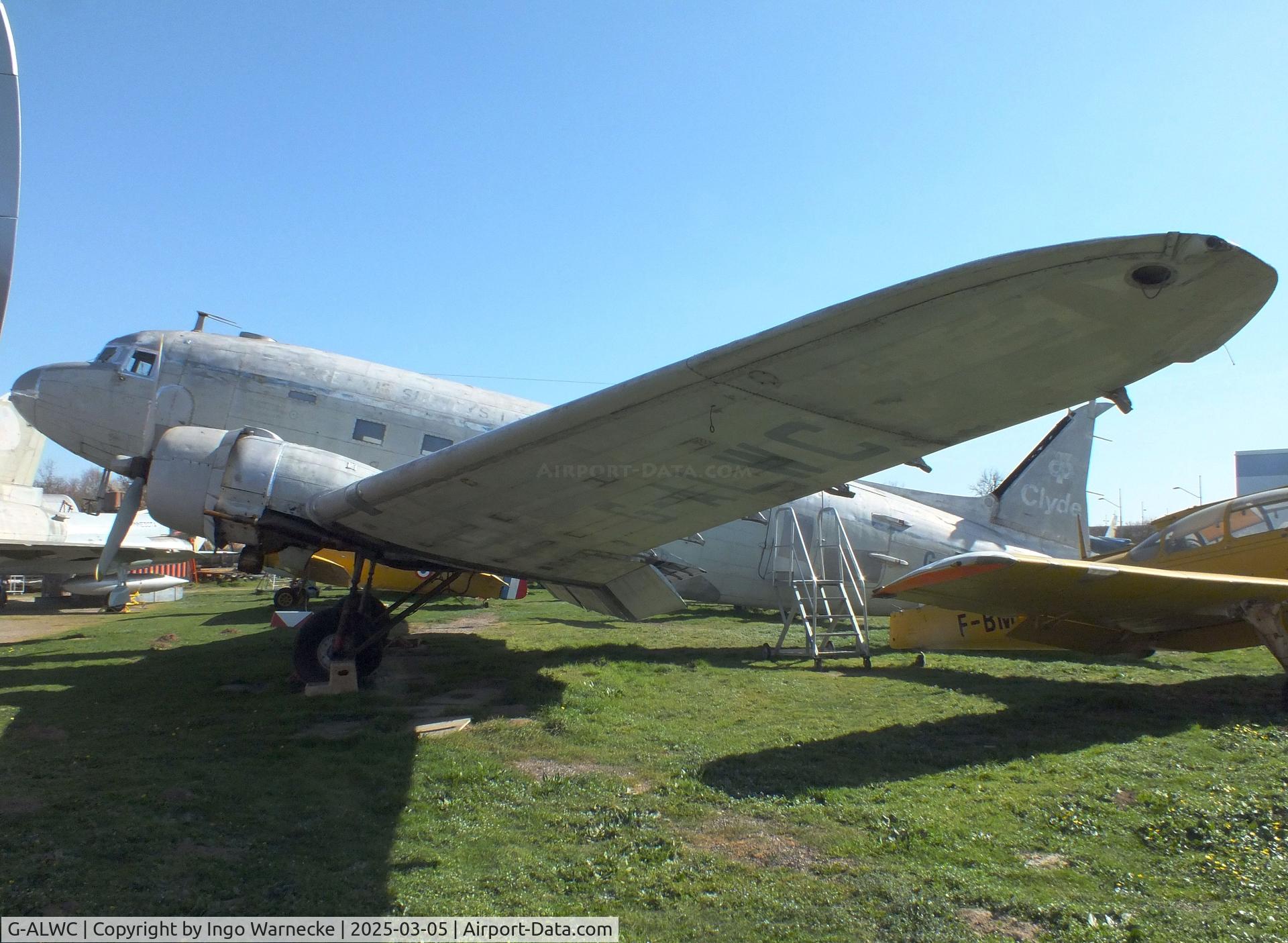 G-ALWC, 1944 Douglas C-47 Dakota 4 C/N 13590, Douglas C-47A Dakota (minus ailerons/rudders) awaiting restoration at the Ailes Anciennes Toulouse Museum, Blagnac