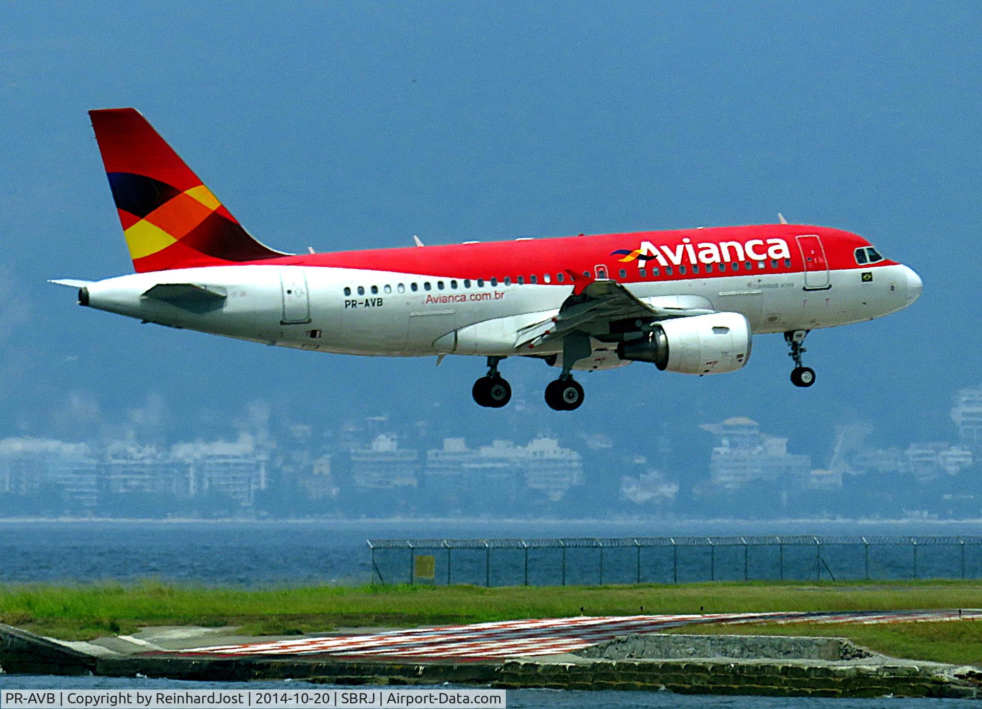 PR-AVB, 2010 Airbus A319-115 C/N 4222, Avianca Airbus on short final for Aeroporte Santos Dumont, Rio de Janeiro, Brasilia, as seen from a ferry boat