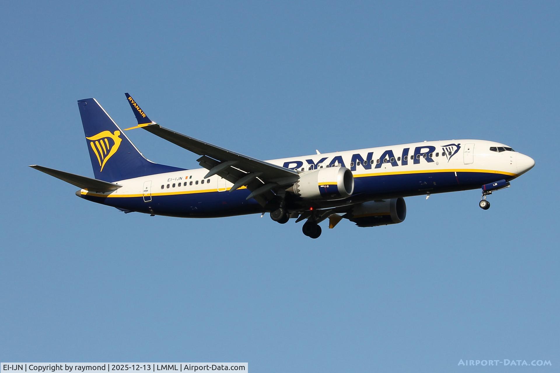 EI-IJN, 2024 Boeing 737-8200 MAX C/N 62373, Boeing 737-8-200 MAX reg EI-IJN of Ryanair landing in Malta RW13.