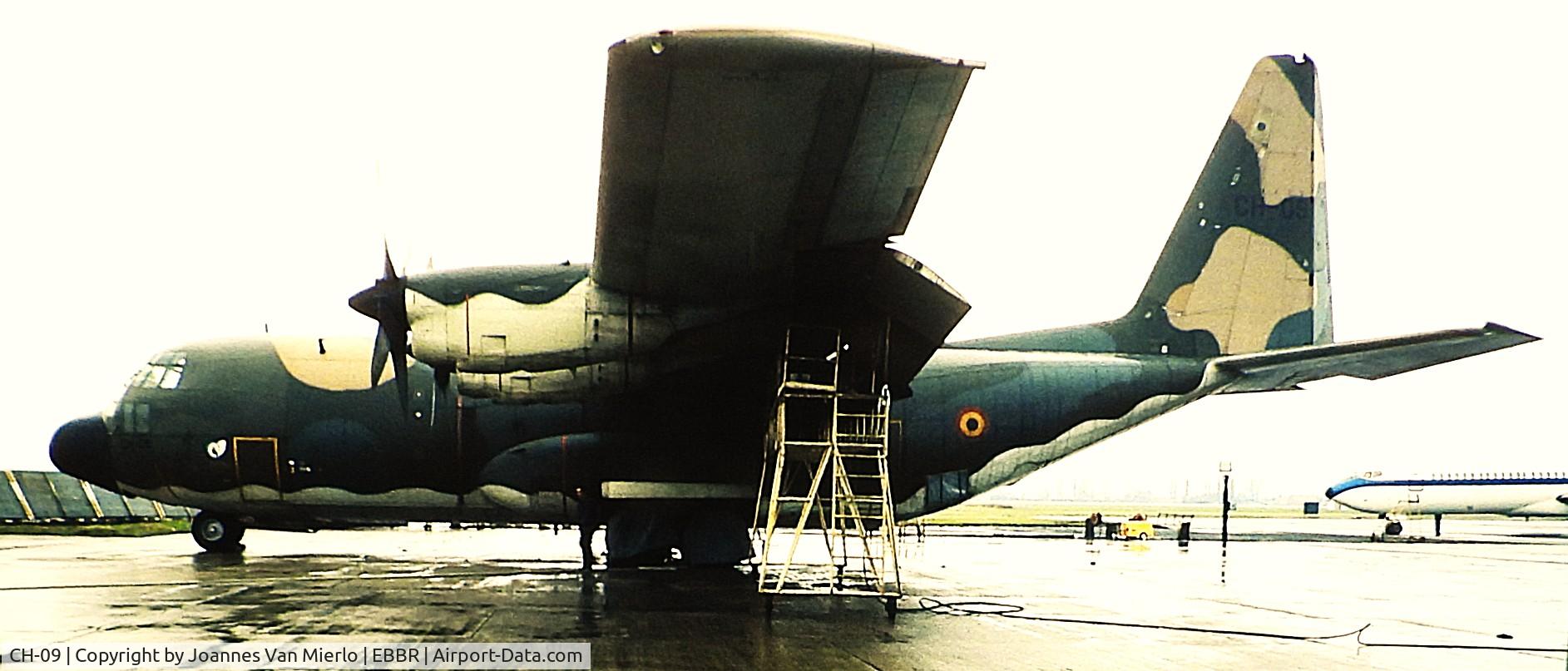 CH-09, 1973 Lockheed C-130H Hercules C/N 382-4479, SABENA-maintenance ex-slide