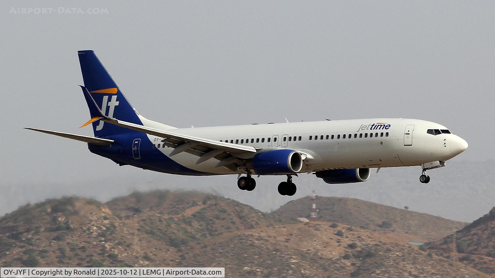 OY-JYF, 2009 Boeing B737-81M C/N 37161, at agp