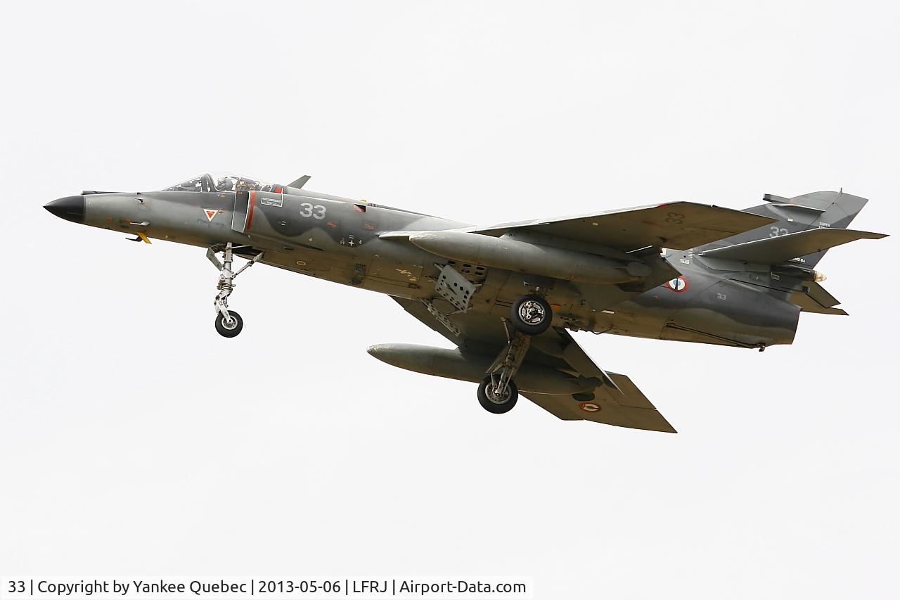 33, Dassault Super Etendard C/N 33, Dassault Super Etendard, Landivisiau Naval Air Base (LFRJ)