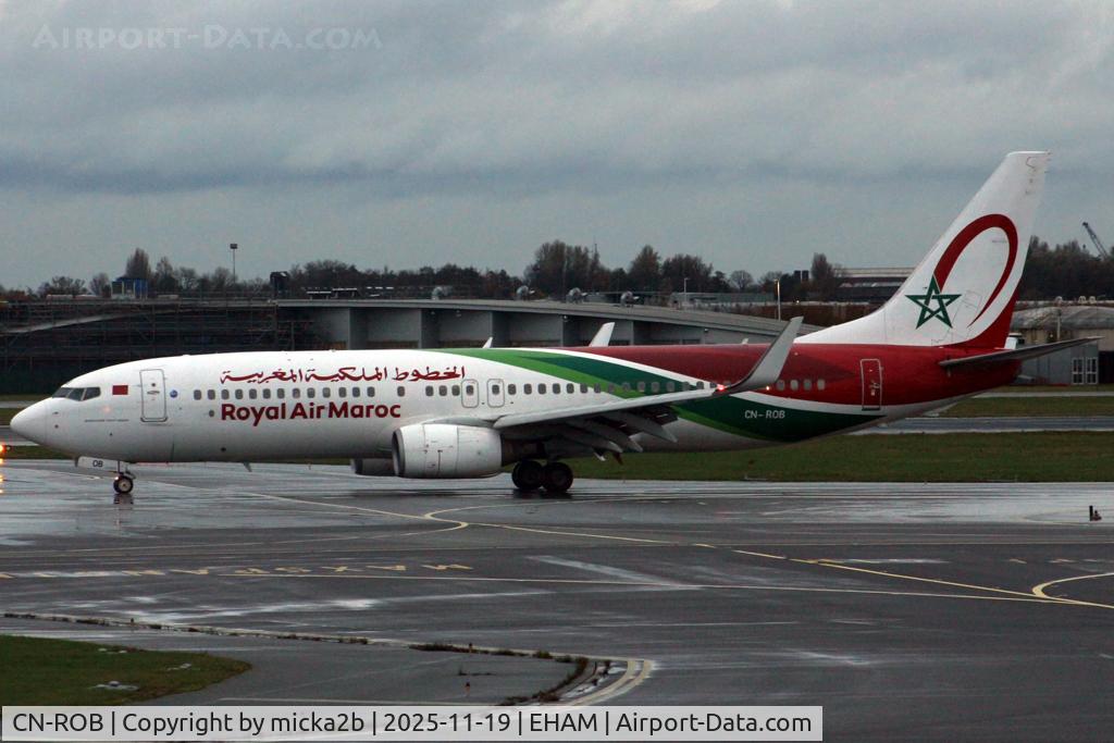 CN-ROB, 2005 Boeing 737-8B6 C/N 33060, Taxiing