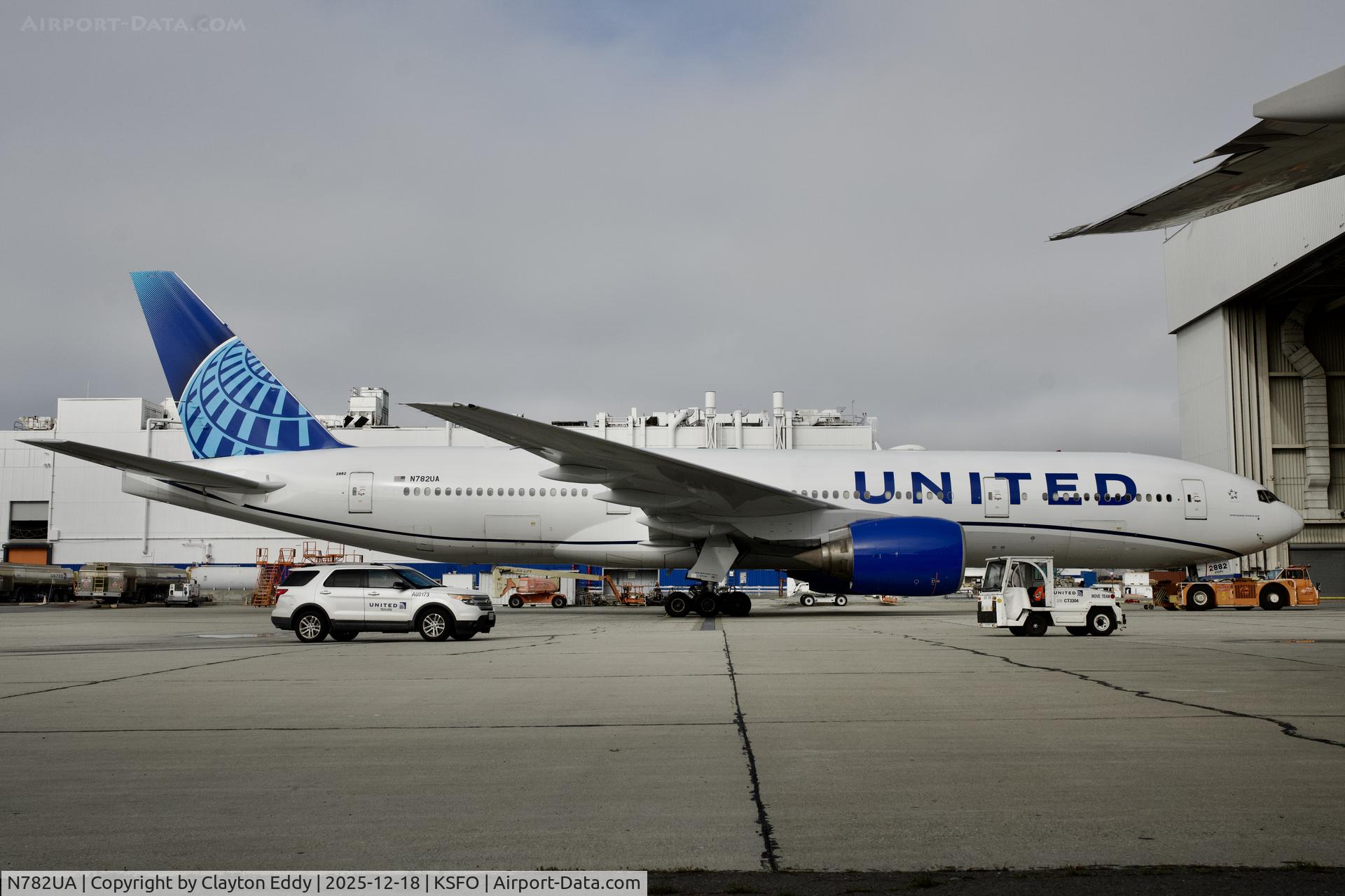 N782UA, 1997 Boeing 777-222/ER C/N 26948, SFO 2025