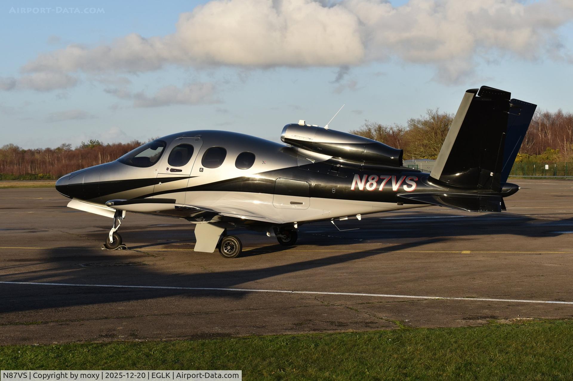 N87VS, 2021 Cirrus Design Corp G2 Vision Jet C/N 0289, Cirrus G2 Vision Jet at Blackbushe.