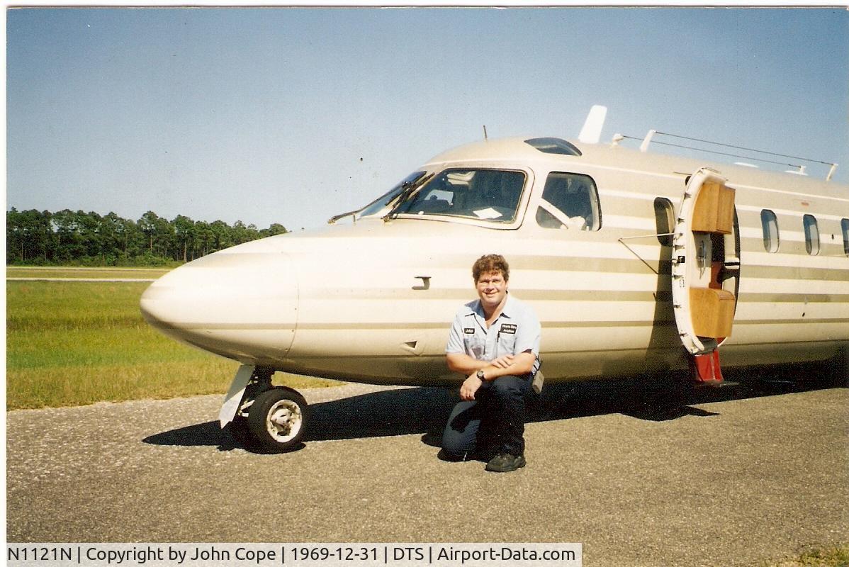 N1121N, Aero Commander 1121B Jet Commander C/N 135, Jet Commander 1121 N1121N Serial #110  Pic with me after we came back from a Maintenance Flight.