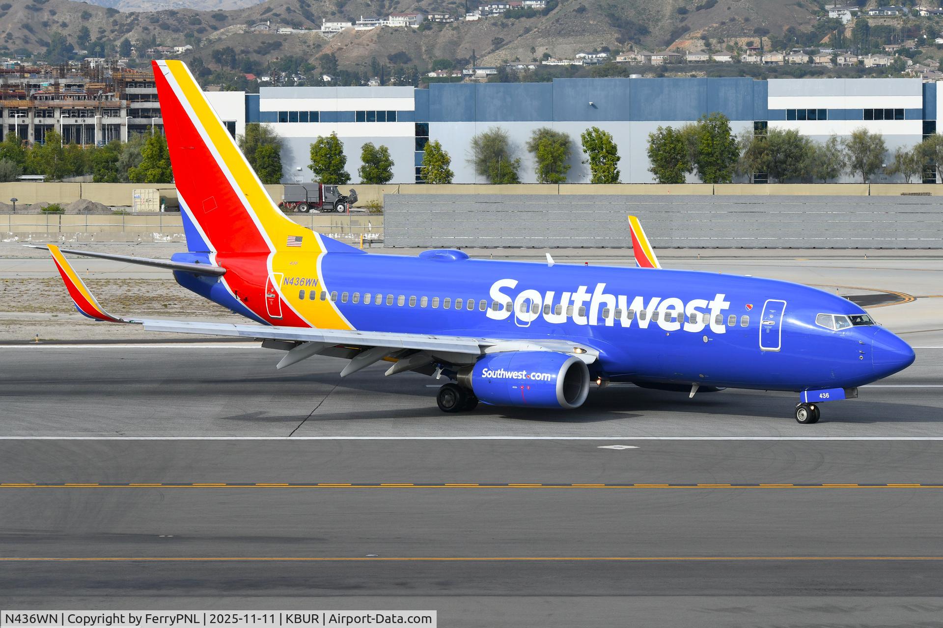 N436WN, 2003 Boeing 737-7H4 C/N 32456, Arrival of Southwest B737