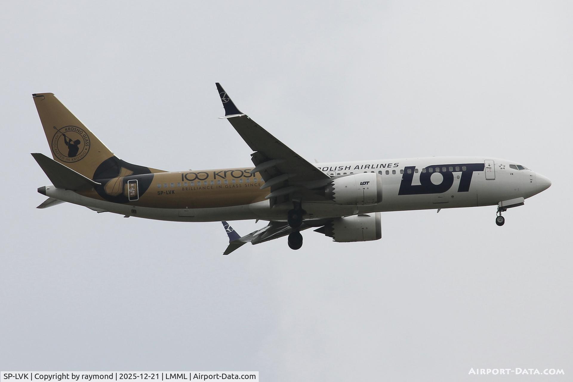 SP-LVK, 2021 Boeing 737-8 MAX C/N 43325, LOT Polish Airlines Boeing 737-8 MAX reg SP-LVK in special '100 Years Krosno Glass' livery on final approach for RW31 landing in Malta on a scheduled flight from Warsaw.