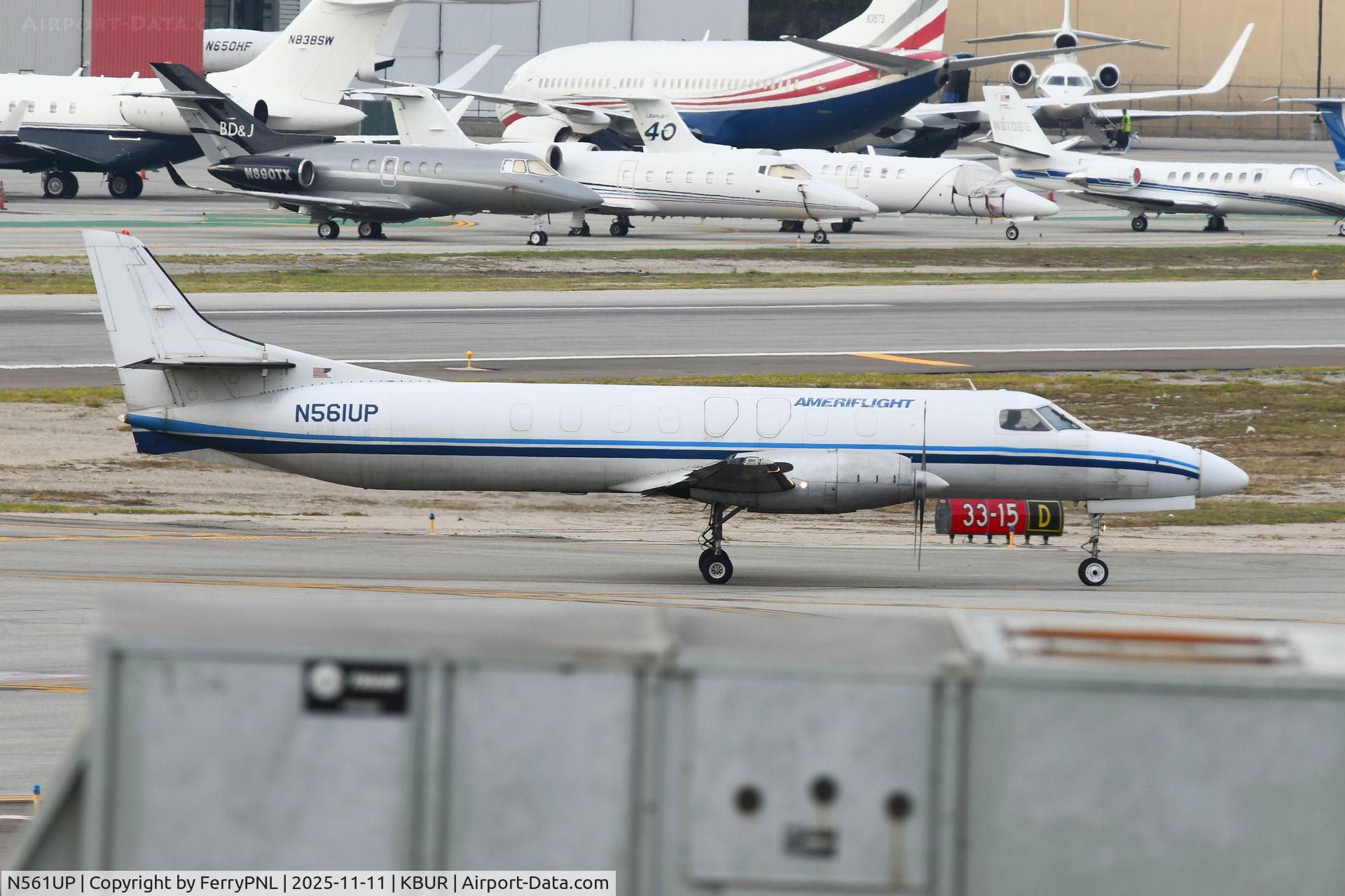N561UP, 1983 Swearingen SA227-AT C/N AT-561, Ameriflight SA227 for departure