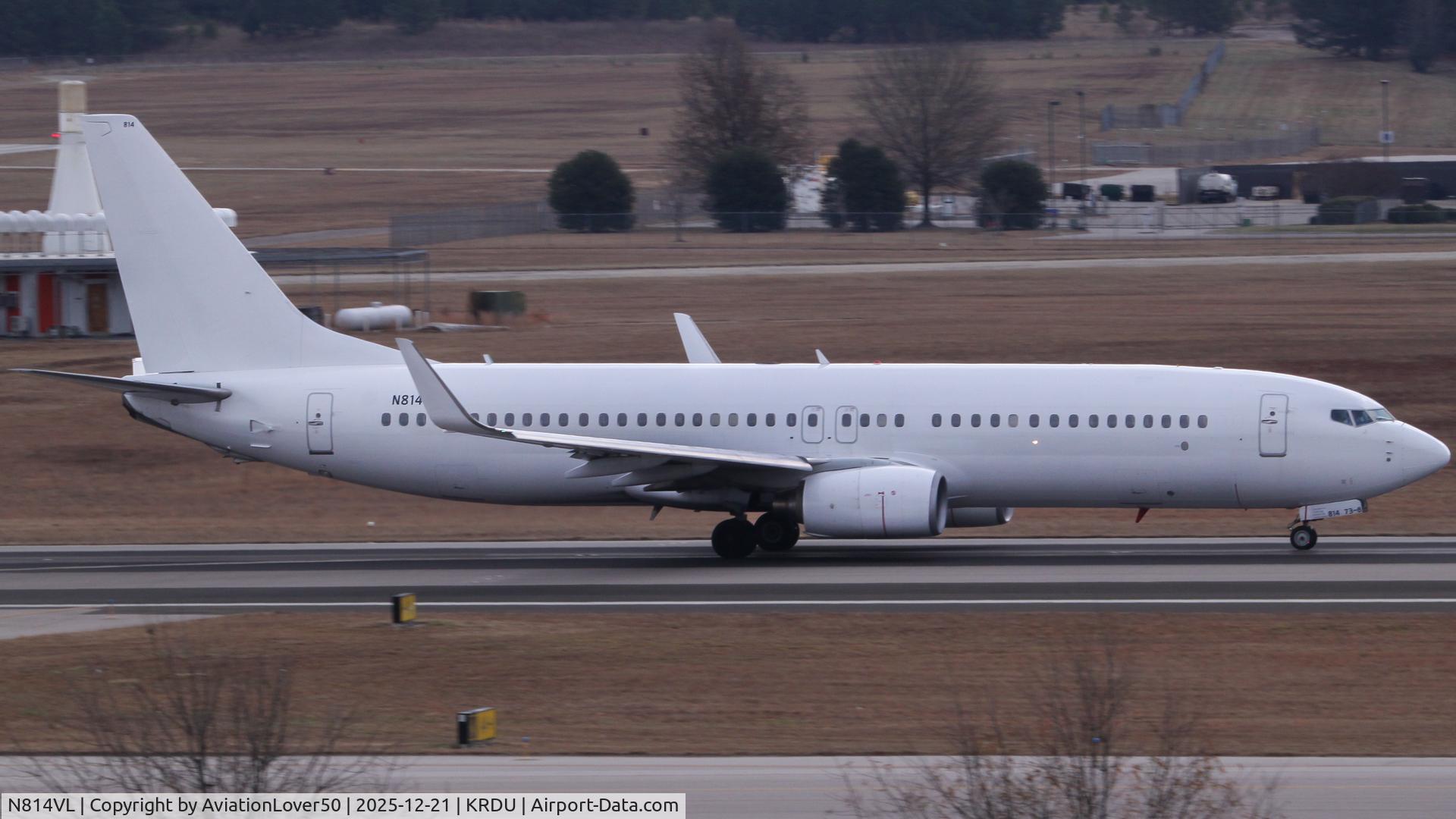 N814VL, 2011 Boeing 737-86J C/N 36886, blank Avelo 738