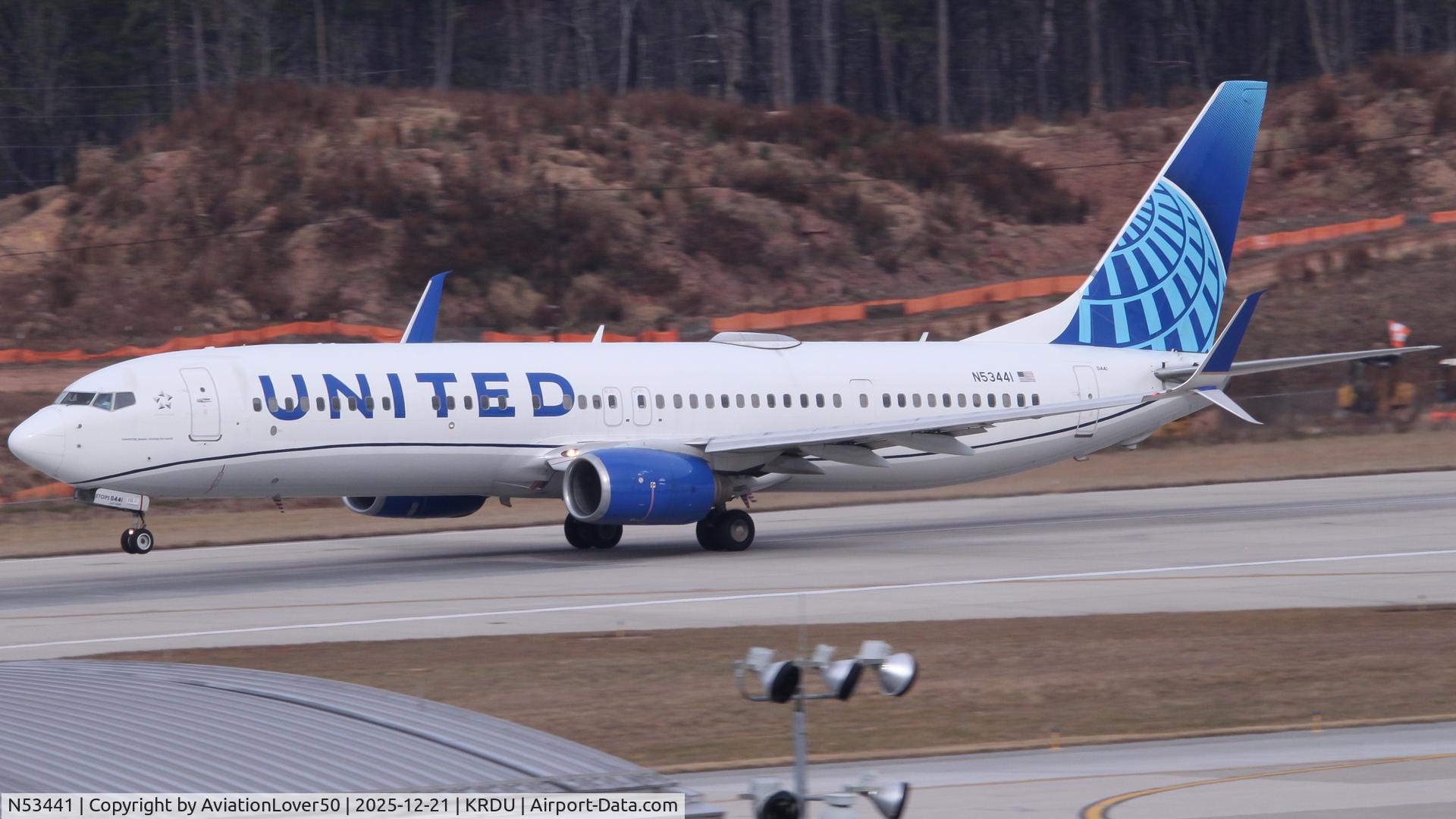 N53441, 2009 Boeing 737-924/ER C/N 30131, United 739
