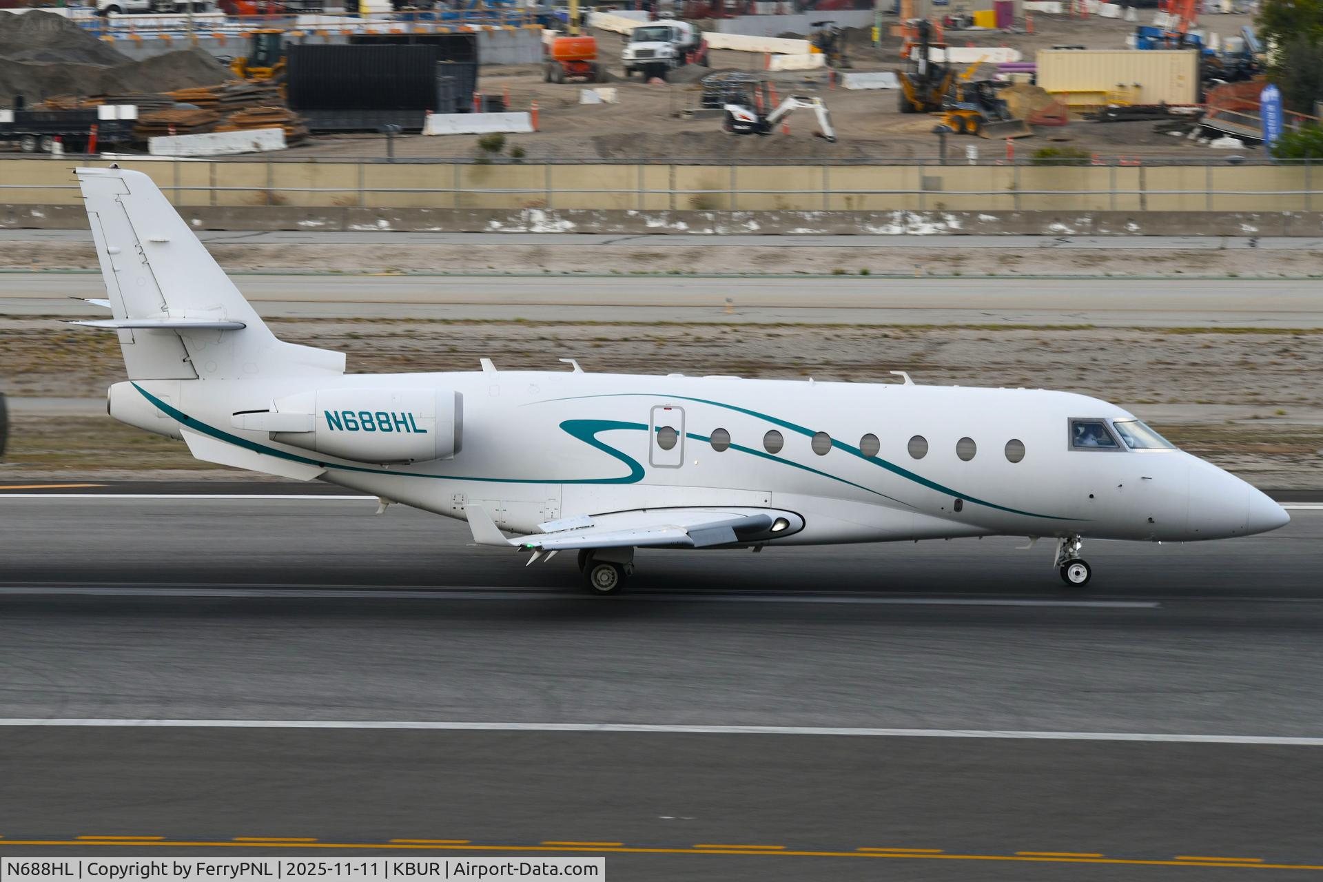 N688HL, 2011 Gulfstream G200 C/N 247, H&L 168 LLC G200