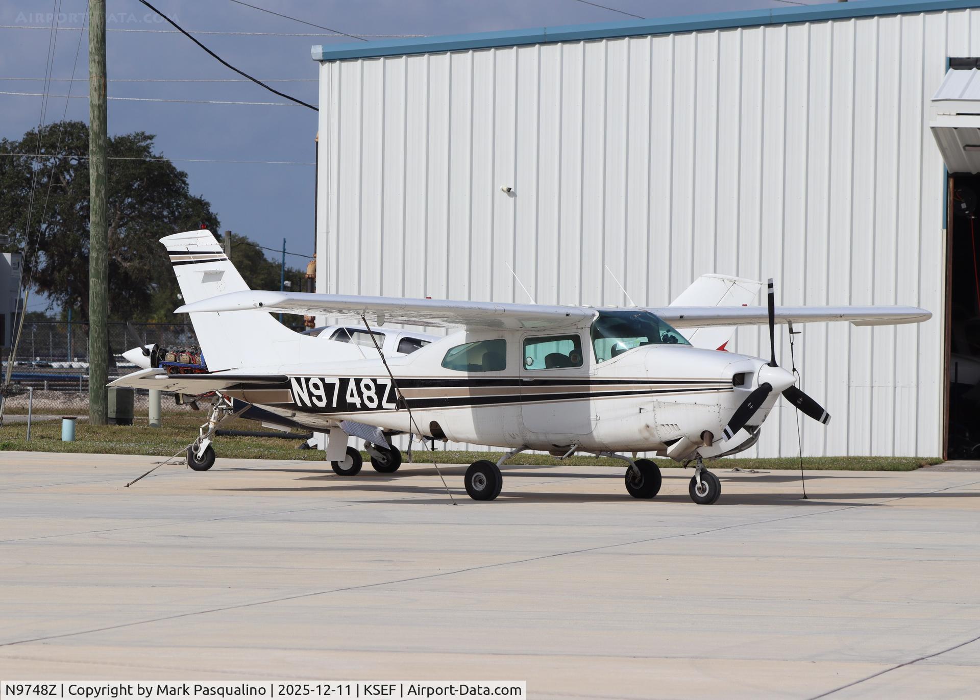 N9748Z, 1975 Cessna T210L Turbo Centurion C/N 21060943, Cessna T210L