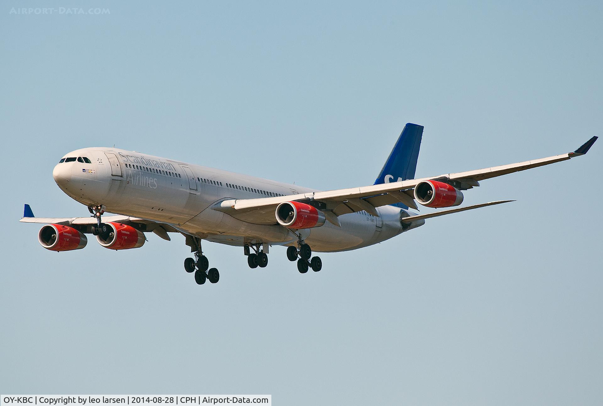OY-KBC, 2002 Airbus A340-313X C/N 467, Copenhagen 28.8.2014