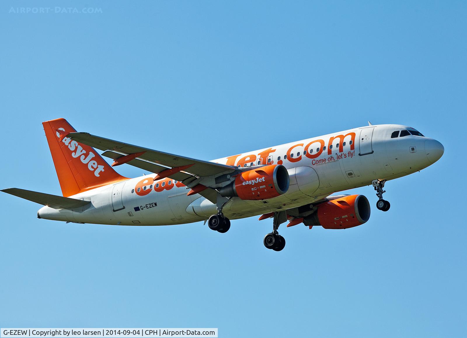 G-EZEW, 2004 Airbus A319-111 C/N 2300, Copenhagen 4.9.2014