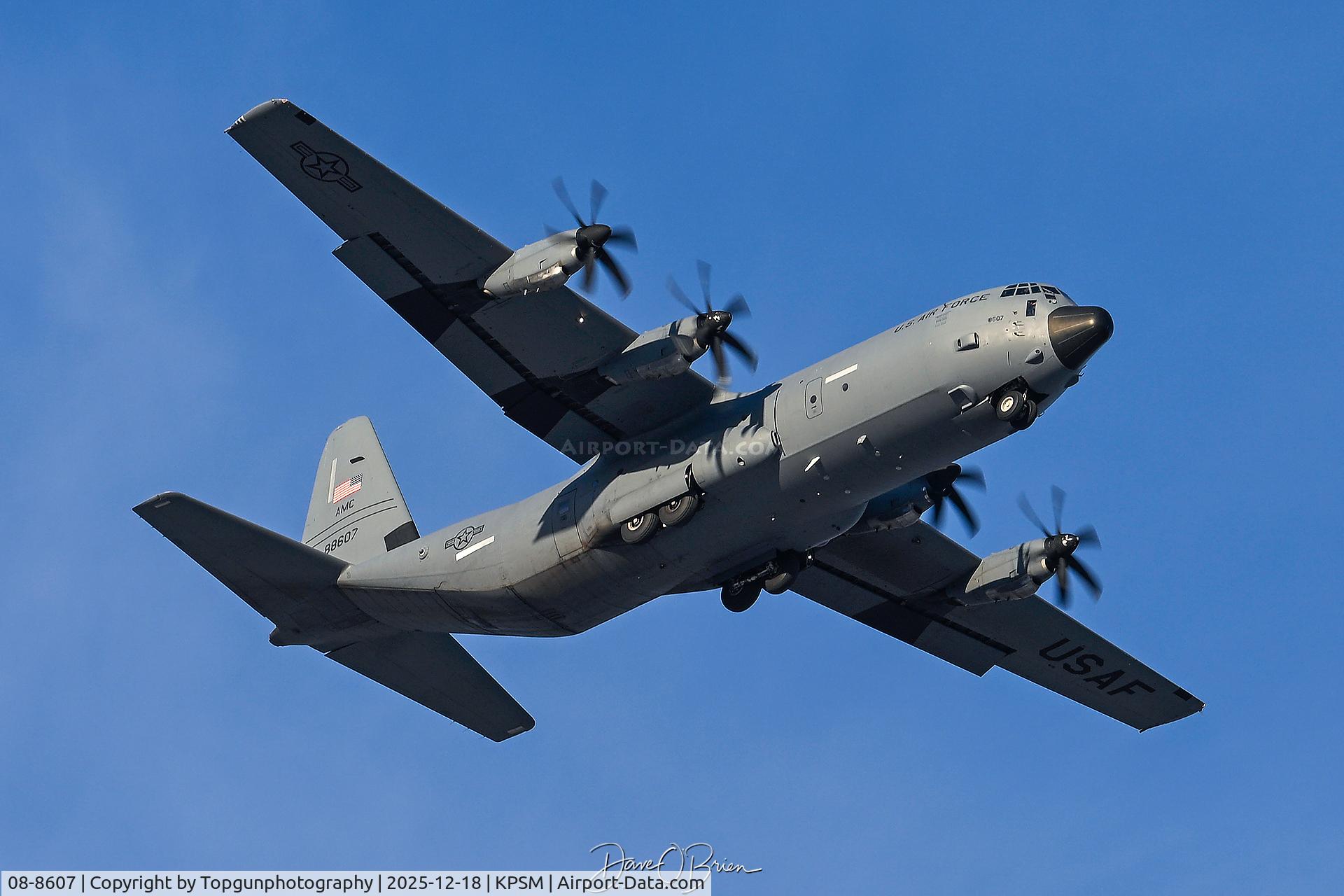 08-8607, 2008 Lockheed Martin C-130J-30 Super Hercules C/N 382-5616, RHODY41 departing off RW16