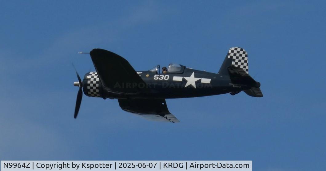 N9964Z, 1943 Goodyear FG-1D Corsair C/N 3729, Love the Corsair