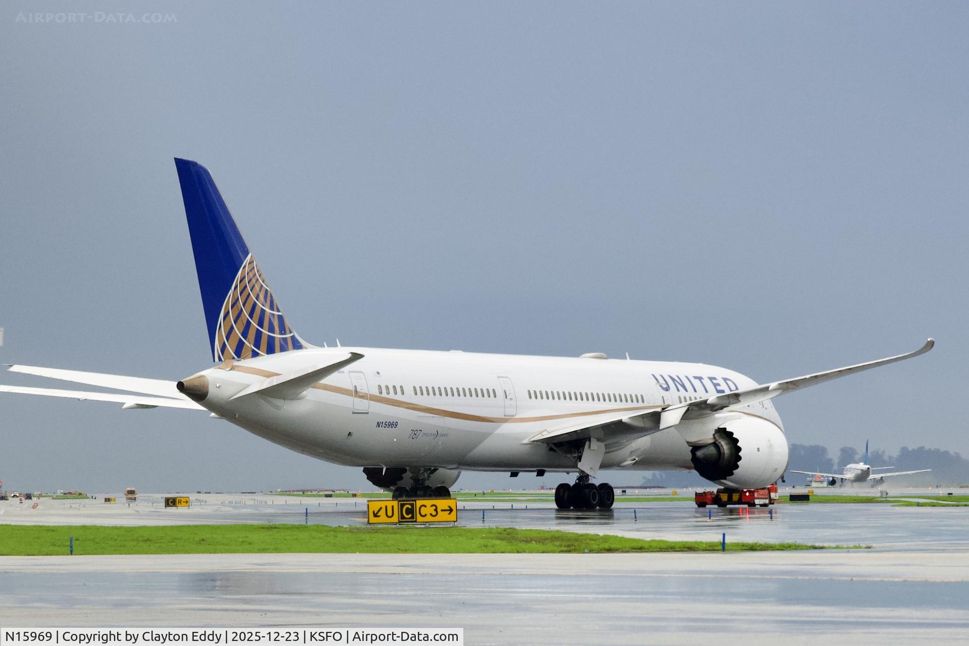 N15969, 2017 Boeing 787-9 Dreamliner C/N 60142, Runway 10 SFO 2025