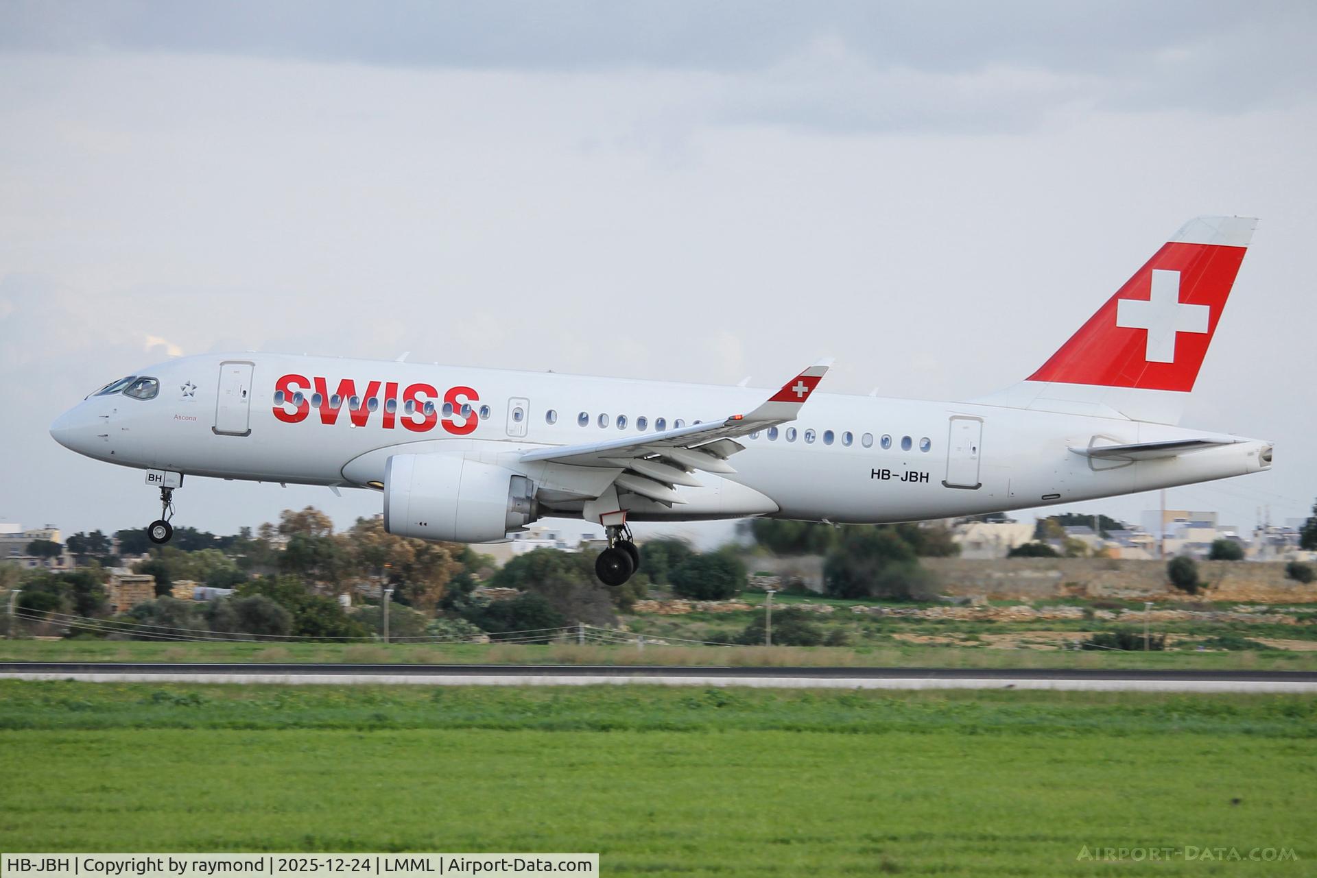 HB-JBH, 2017 Bombardier CSeries CS100 (BD-500-1A10) C/N 50017, Bombardier CSeries CS100 reg HB-JBH of Swiss on final approach for RW31 in Malta from Zurich.