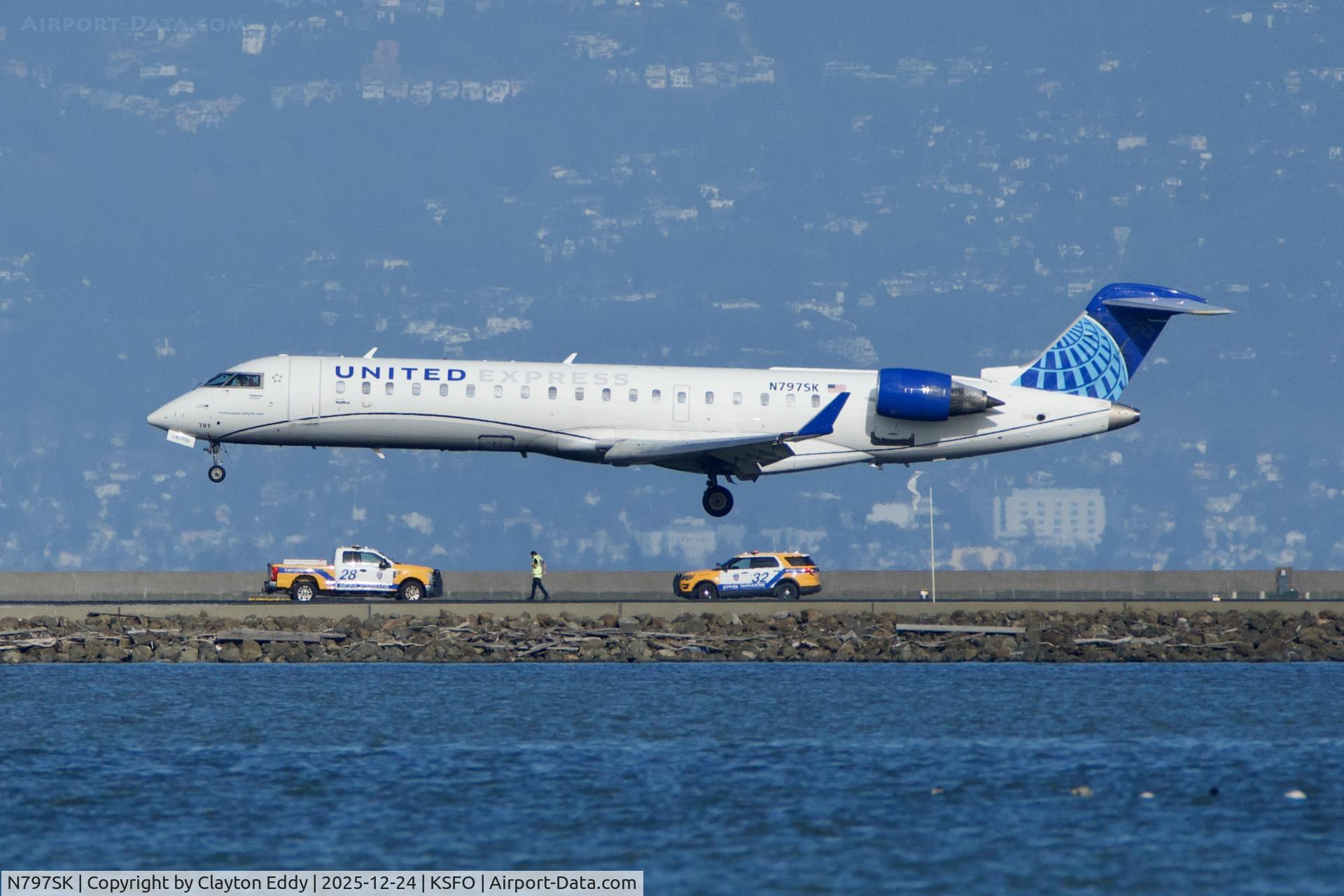 N797SK, 2010 Bombardier CRJ-700 (CL-600-2C10) Regional Jet C/N 10301, SFO 2025