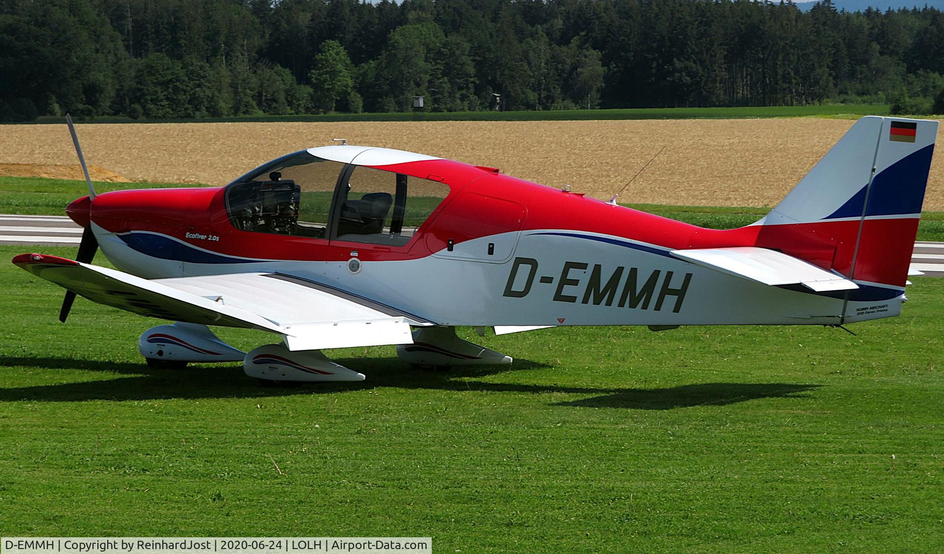 D-EMMH, 2014 Robin DR-400-140B Dauphin Major C/N 2666, Under maintenance at Hofkirchen, Austria