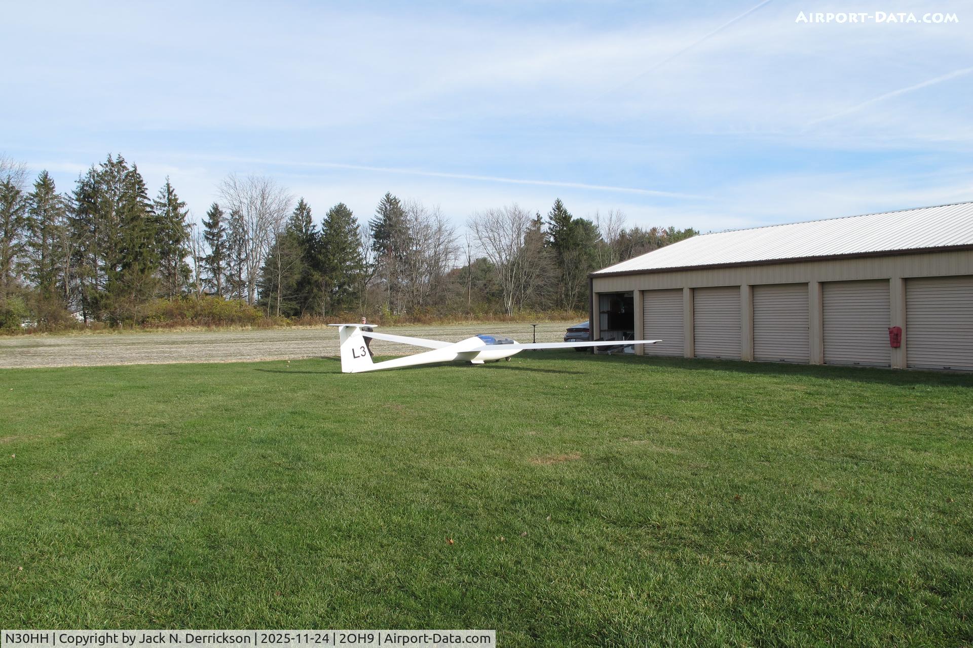 N30HH, 1981 Rolladen-Schneider LS-4 C/N 4026, LS-4