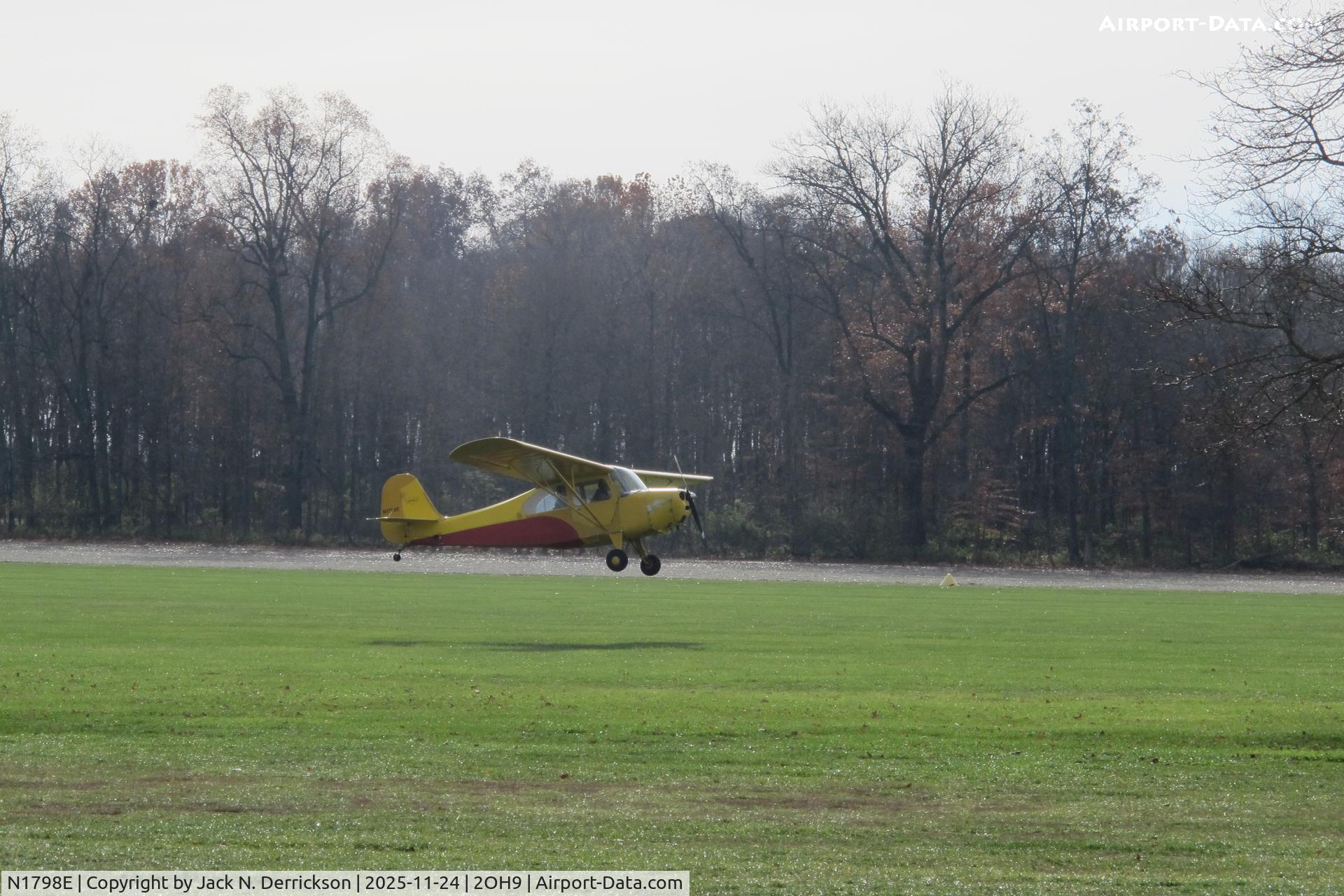 N1798E, 1946 Aeronca 7BCM C/N 7AC-5365, Champ