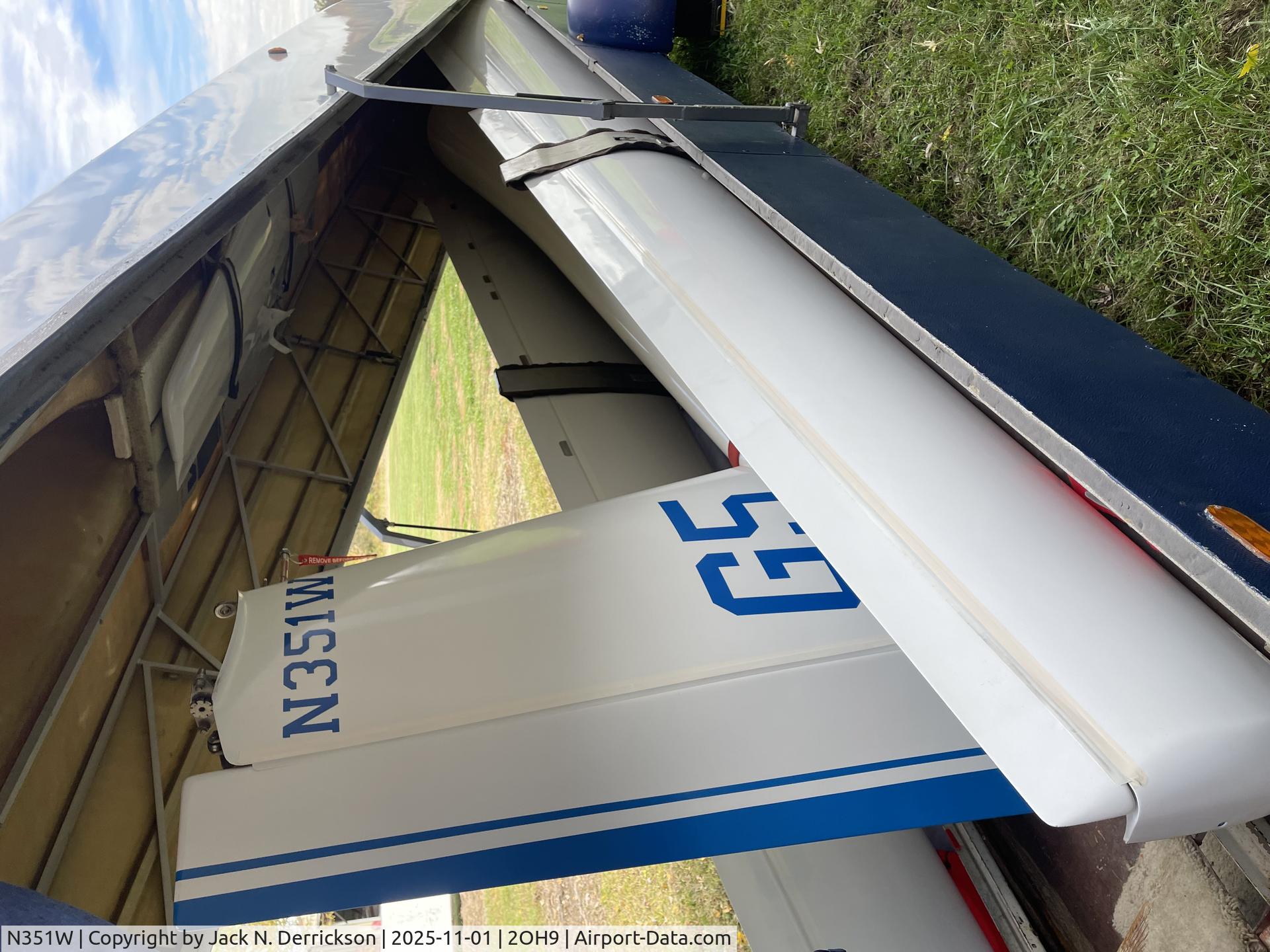 N351W, 1979 Rolladen-Schneider LS3-A C/N 3281, LS-3a