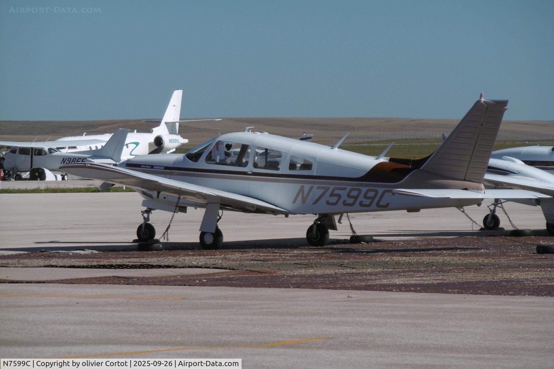 N7599C, 1975 Piper PA-28R-200 Cherokee Arrow C/N 28R-7635102, sept 2025