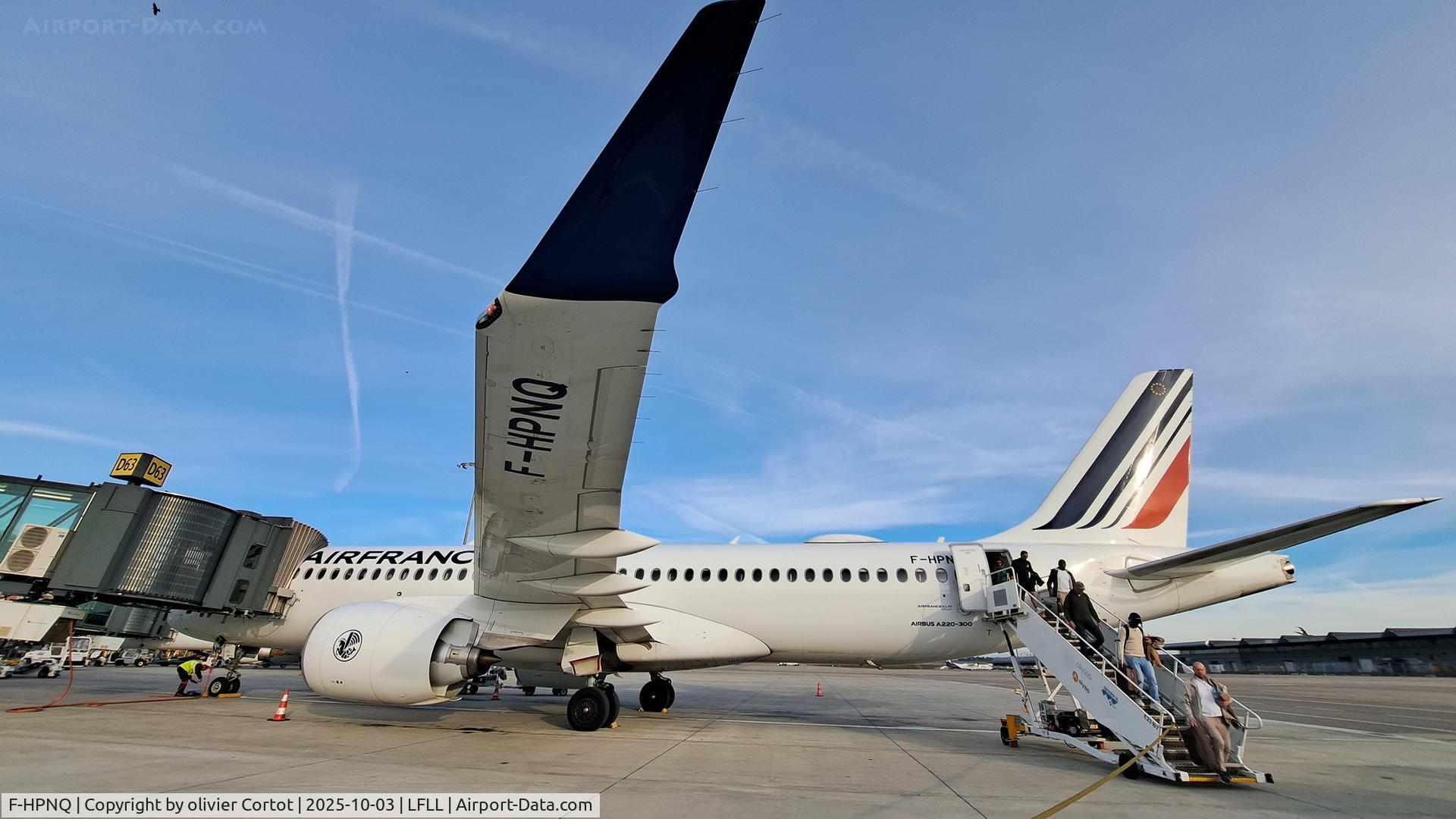 F-HPNQ, 2025 Airbus A220-300 C/N 55338, oct 2025