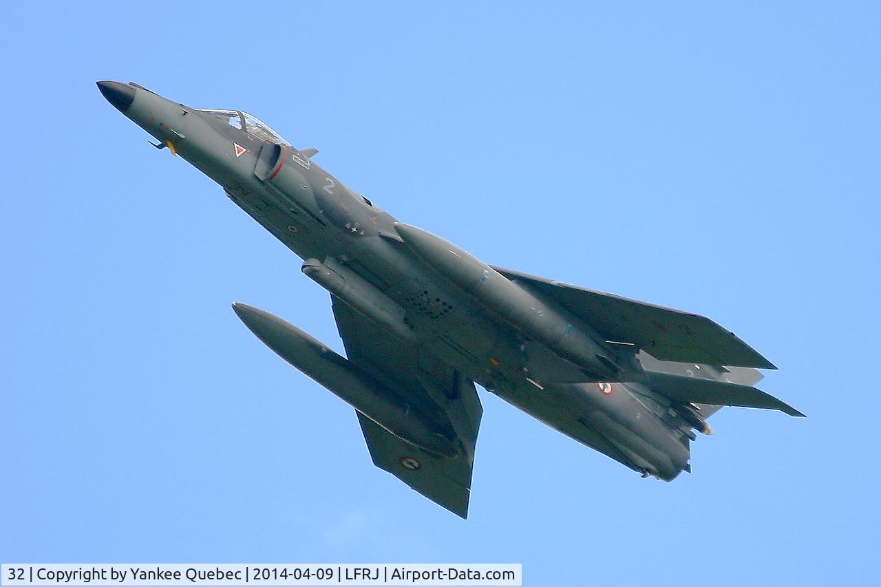 32, Dassault Super Etendard C/N 32, Dassault Super Etendard MER, Landivisiau Naval Air Base (LFRJ-LDV)